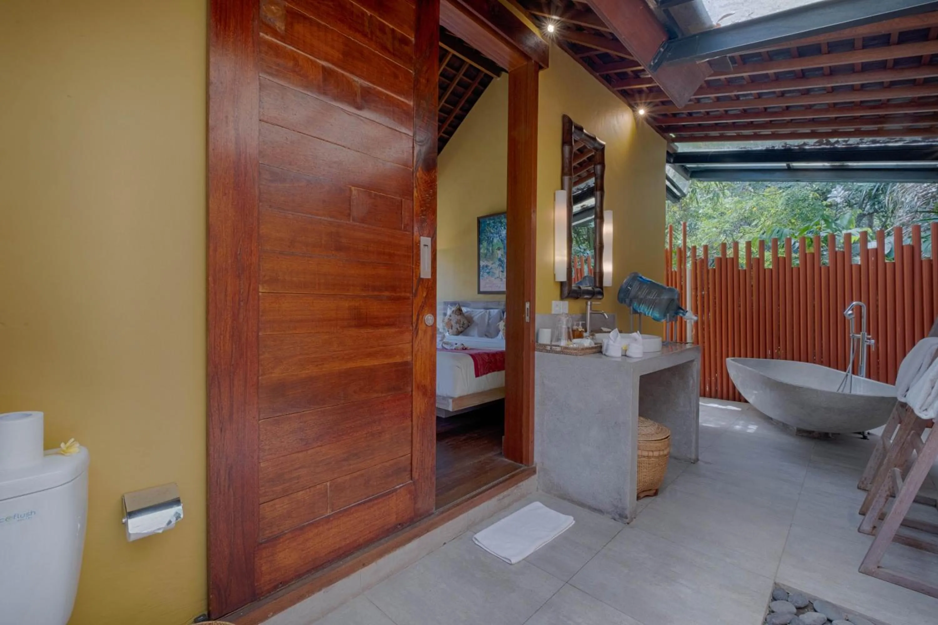 Bathroom in Samkhya Villas - Free 1x Floating Breakfast or Minibar