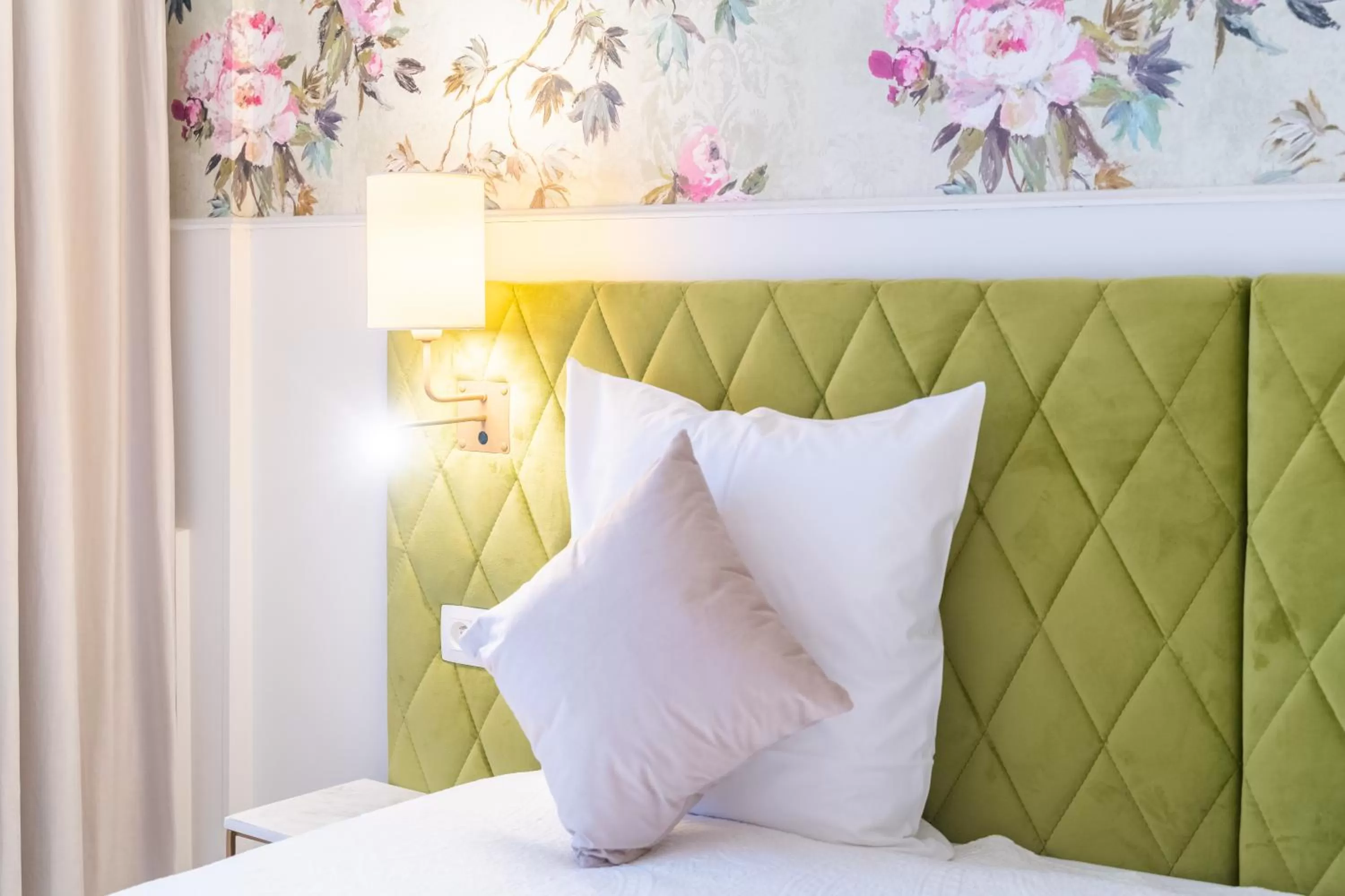 Bed in Grand Hotel Normandy by CW Hotel Collection