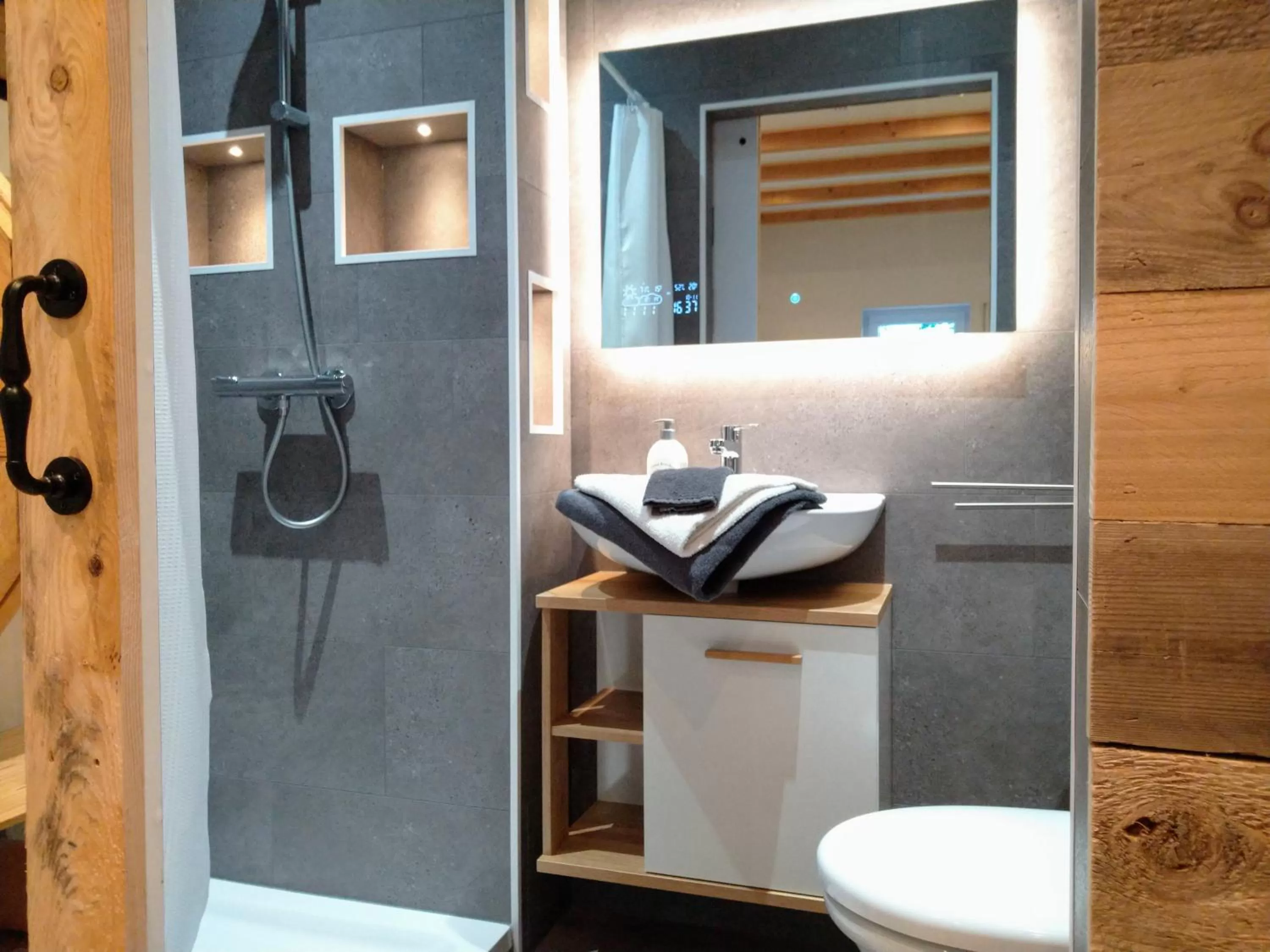 Bathroom in B&B Katoo