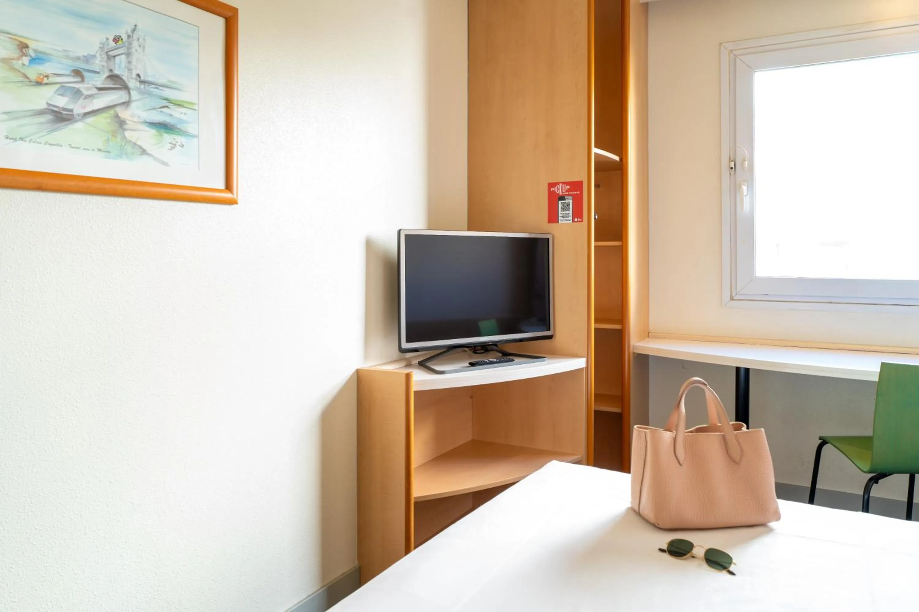 TV and multimedia in Ibis Madrid Alcorcon Tresaguas