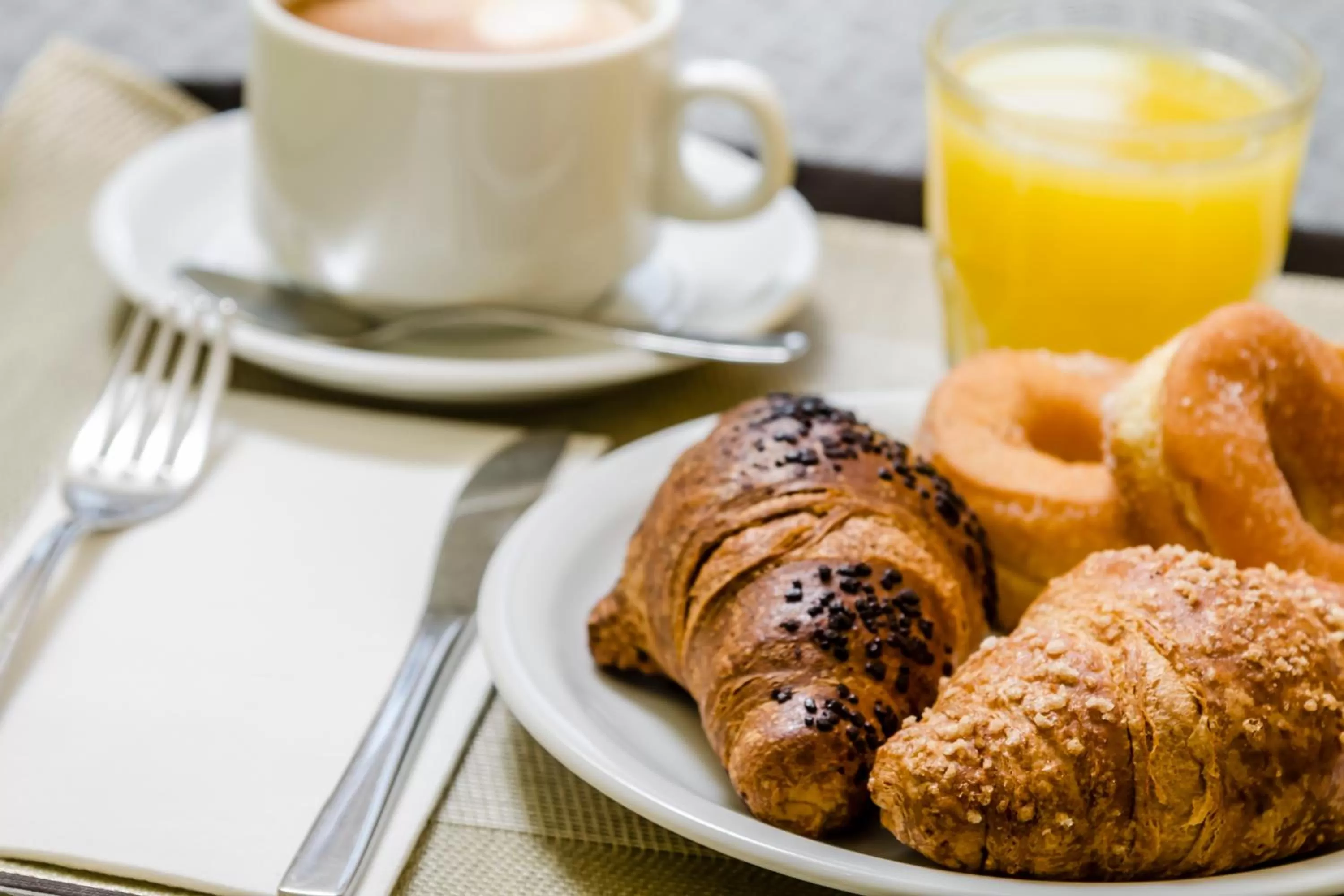 Buffet breakfast in Exe Domus Aurea