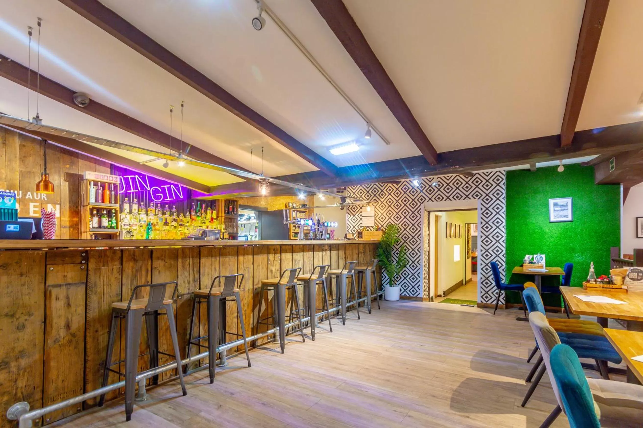 Restaurant/places to eat in The Golden Fleece Inn