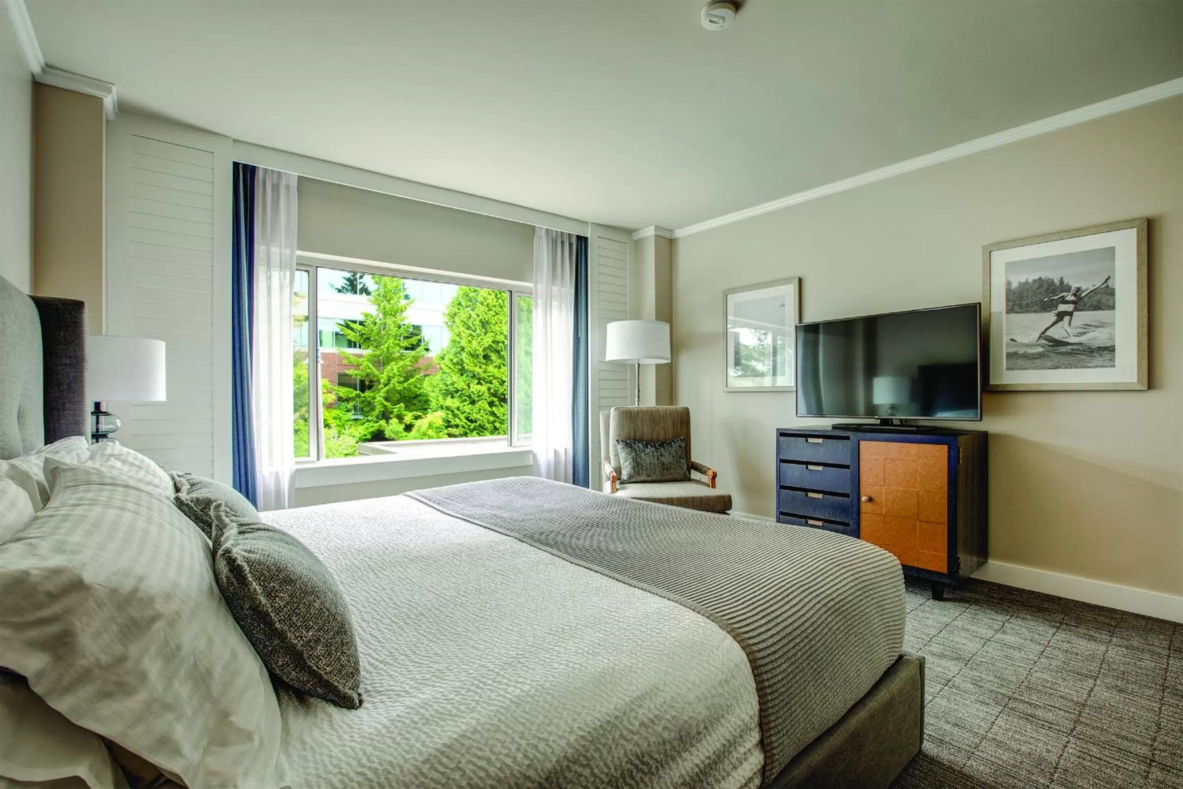 Bed in The Woodmark Hotel & Still Spa on Lake Washington