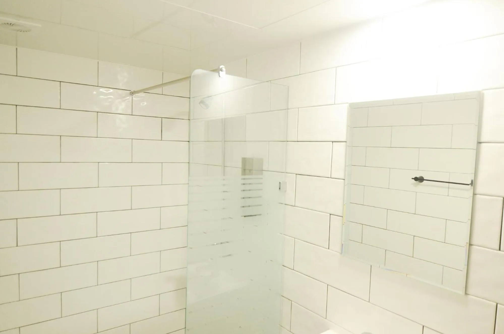 Shower in One Way Guesthouse Busan