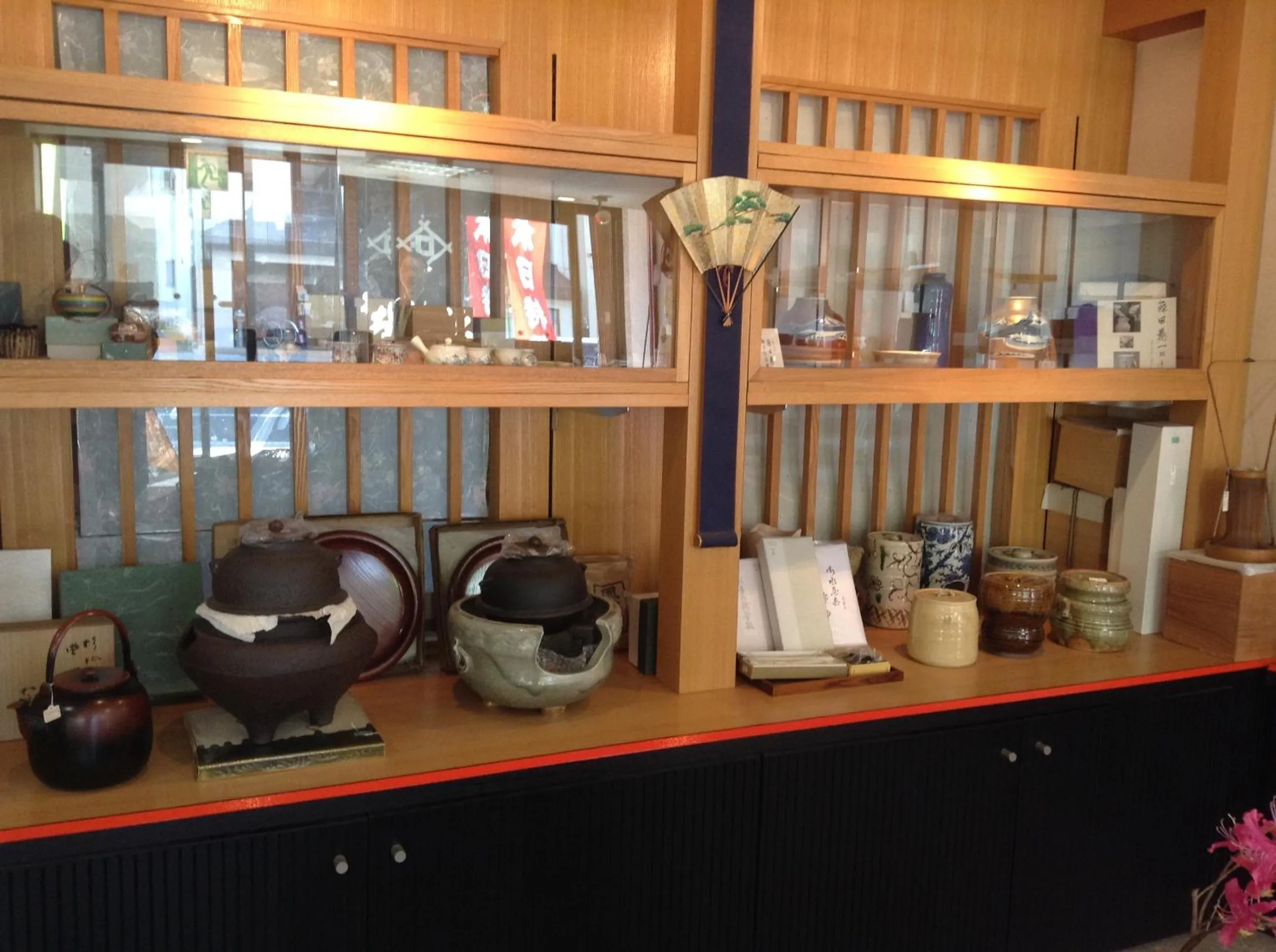 On-site shops in Matsumoto Tourist Hotel