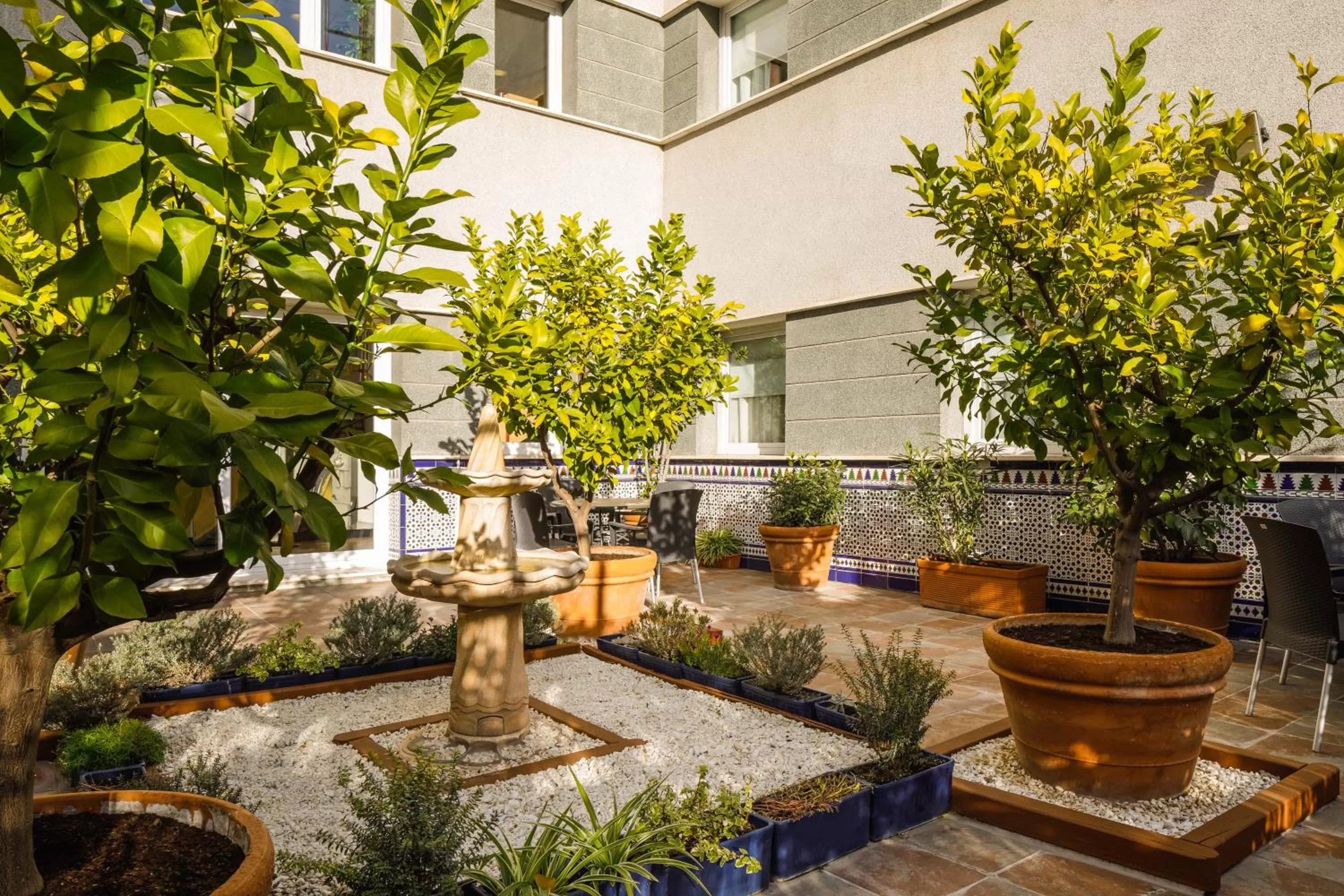 Patio in Ibis Granada