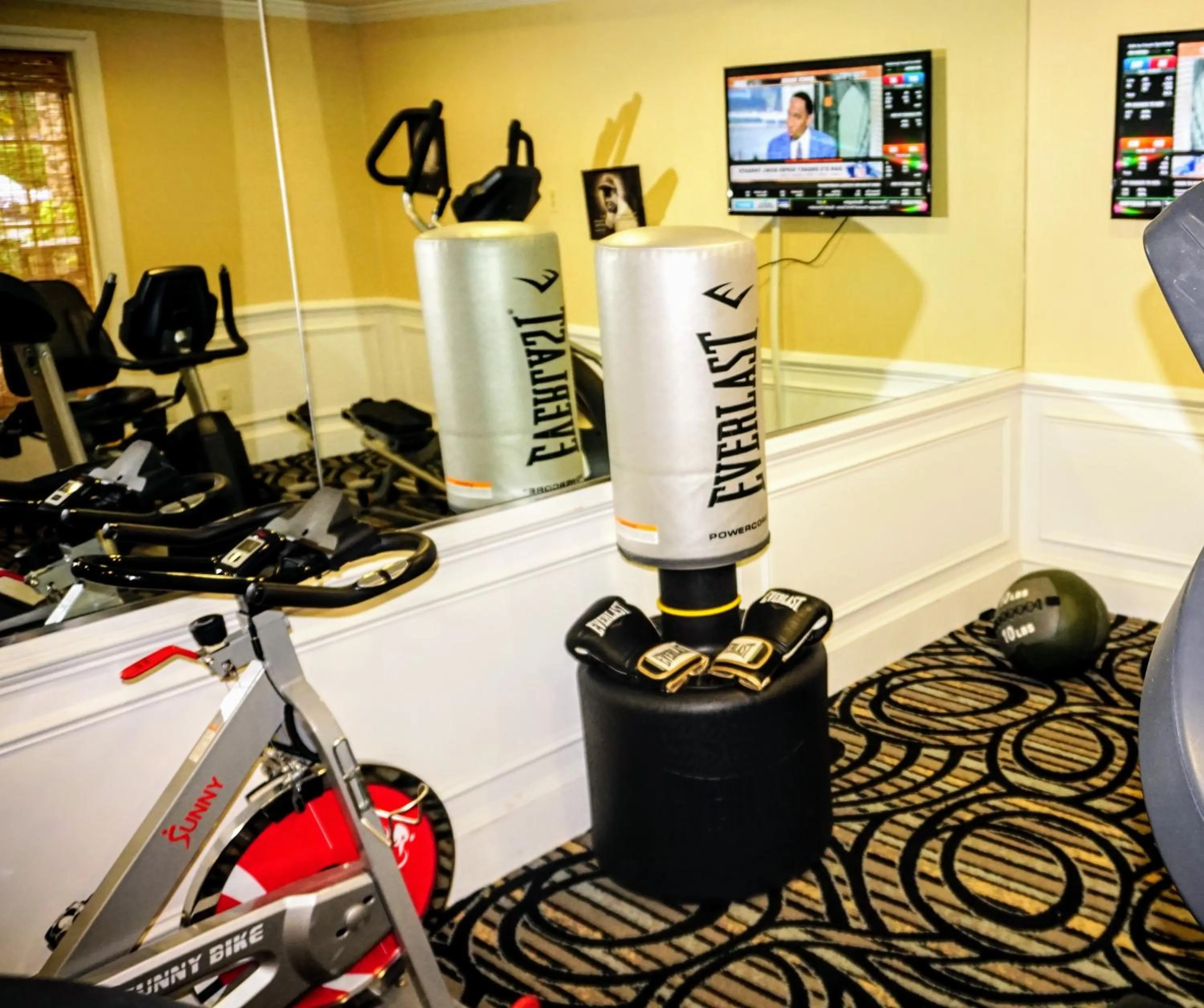 Fitness centre/facilities in The Wilshire Grand Hotel