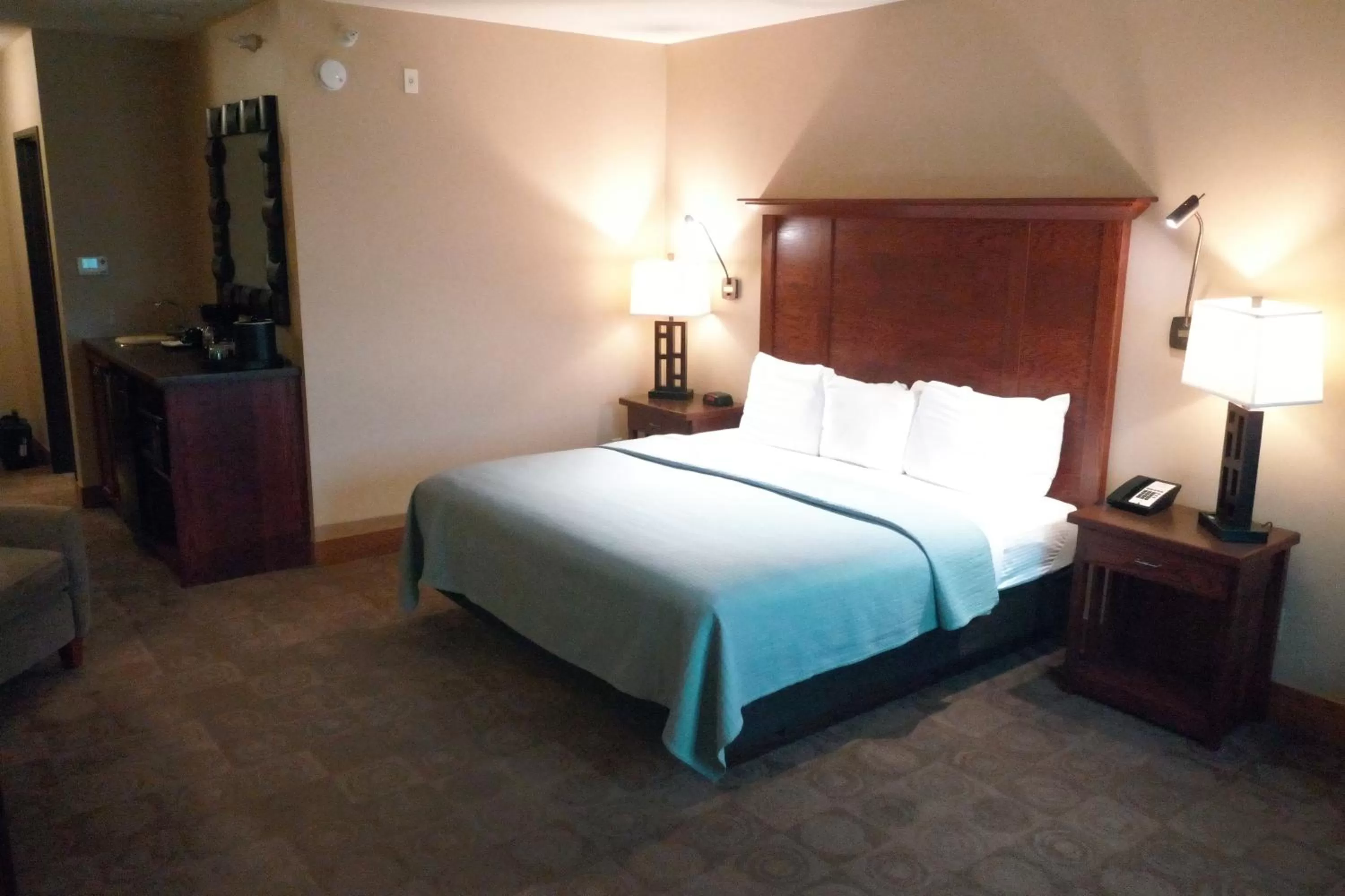 Bed in Timberlake Lodge