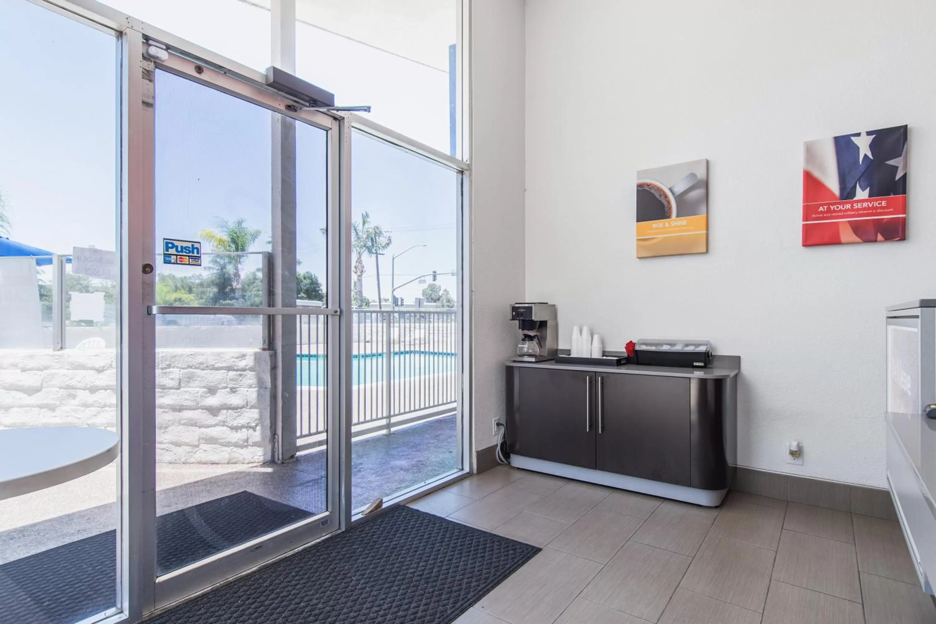 Lobby or reception in Motel 6 Bakersfield