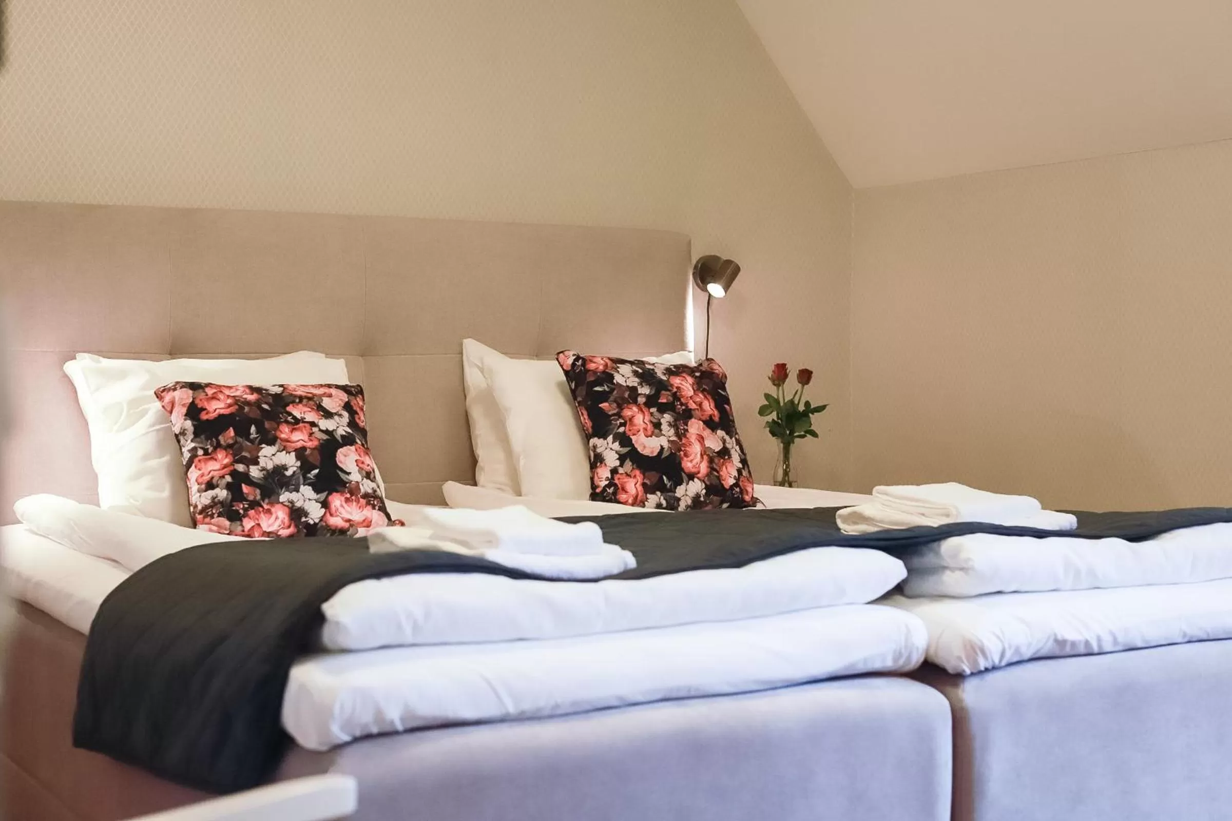 Bed in Munkedals Herrgård