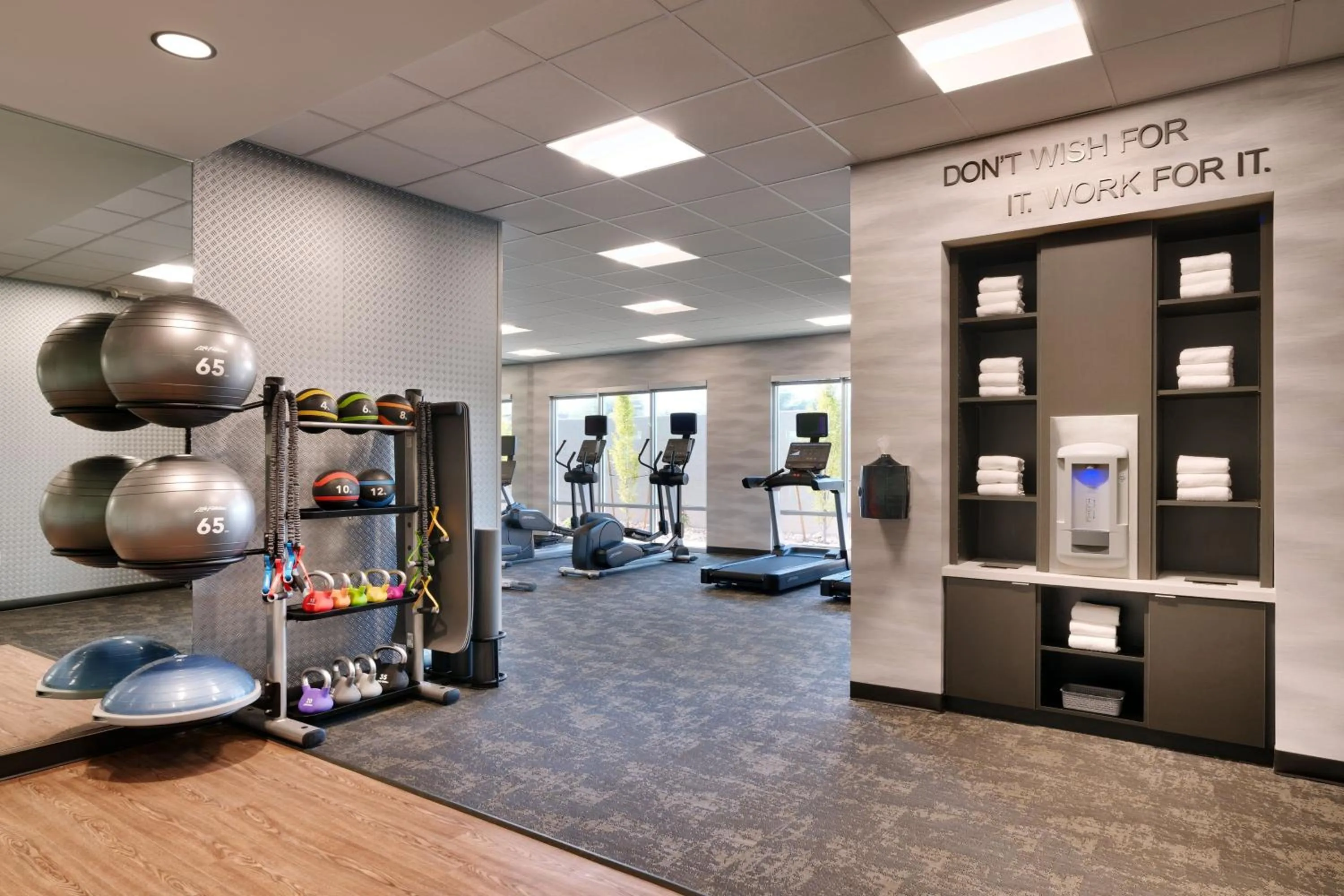 Fitness centre/facilities in Fairfield by Marriott Inn & Suites Salt Lake City Cottonwood