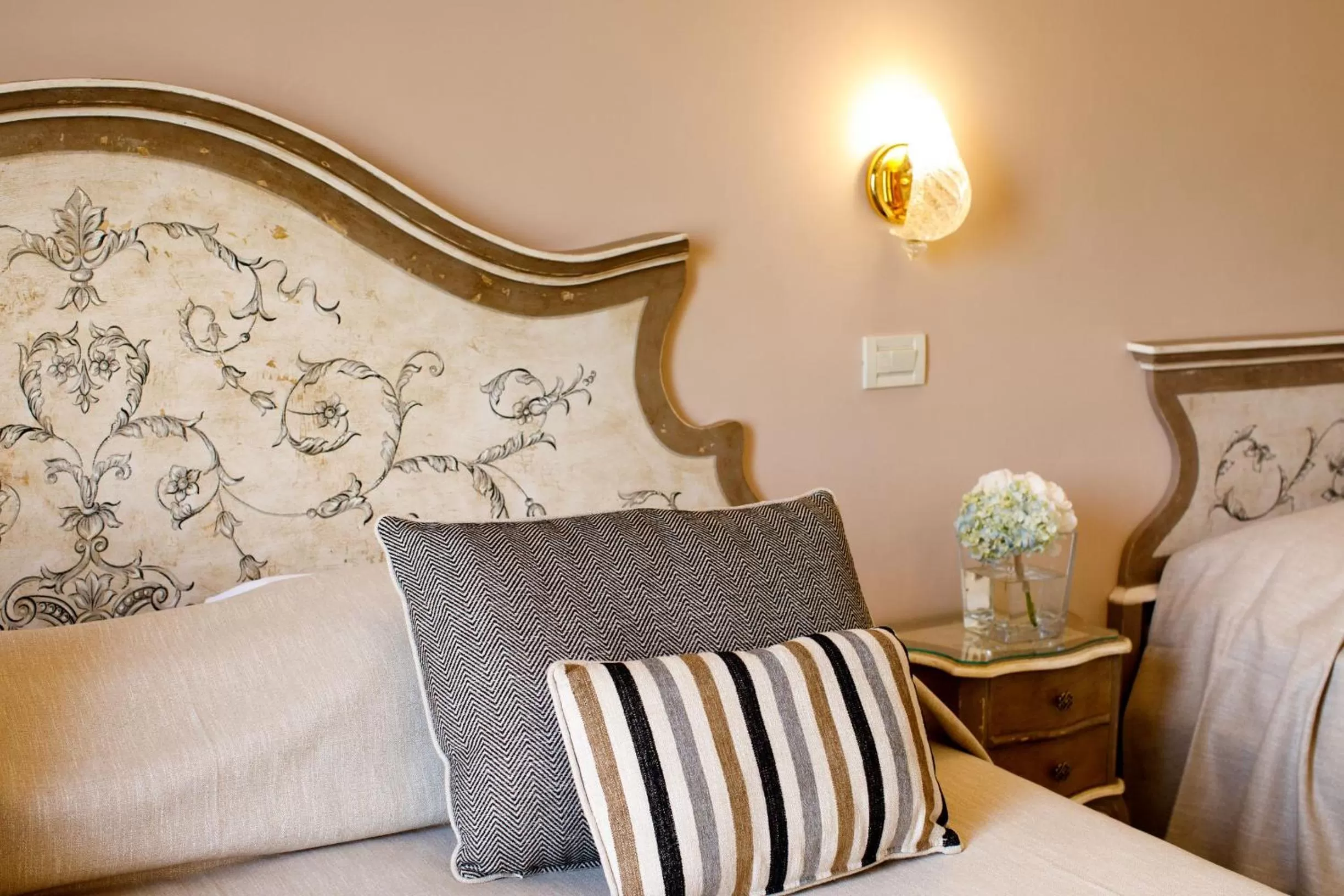 Decorative detail, Bed in Hotel Zi' Teresa