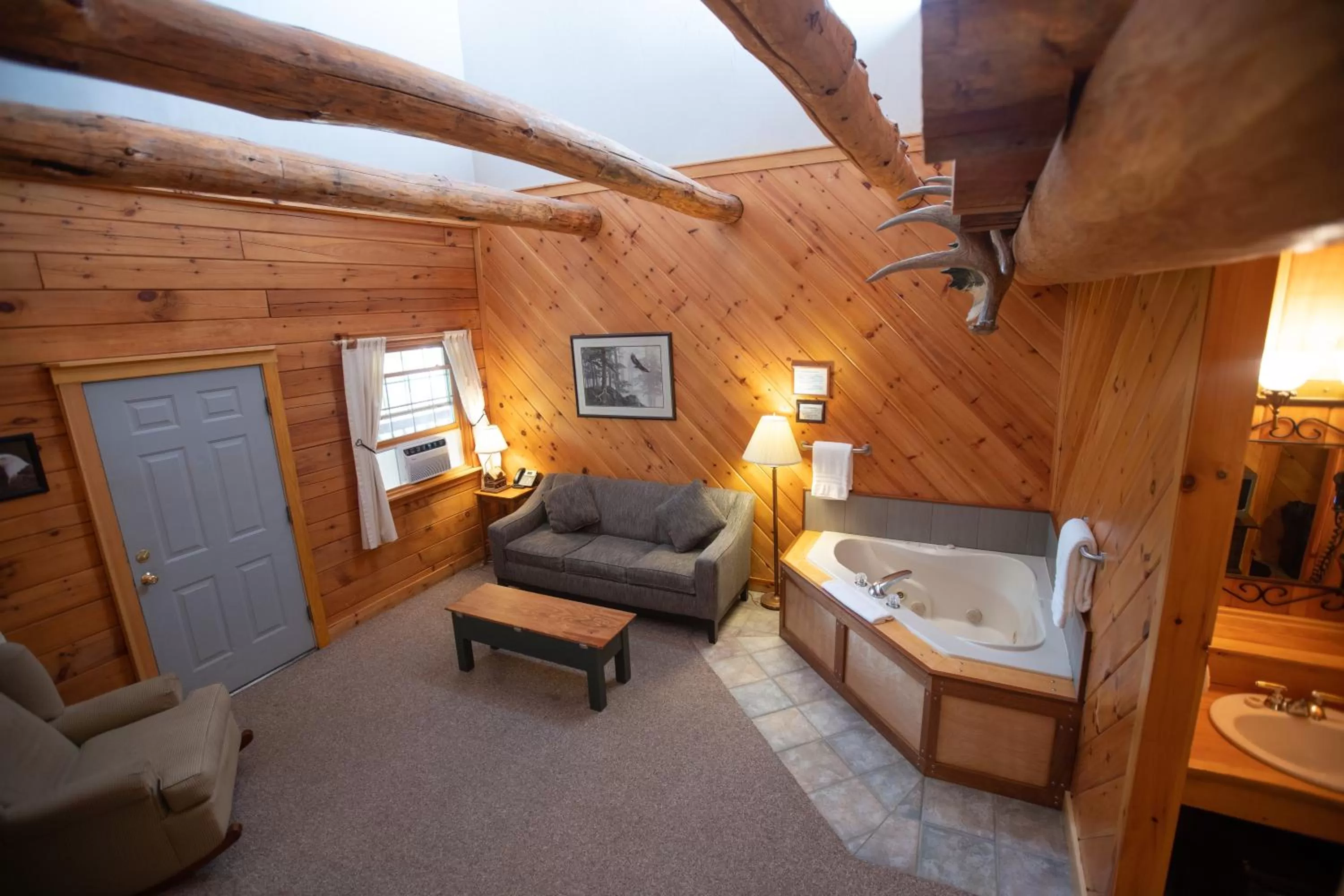 New England Inn & Lodge