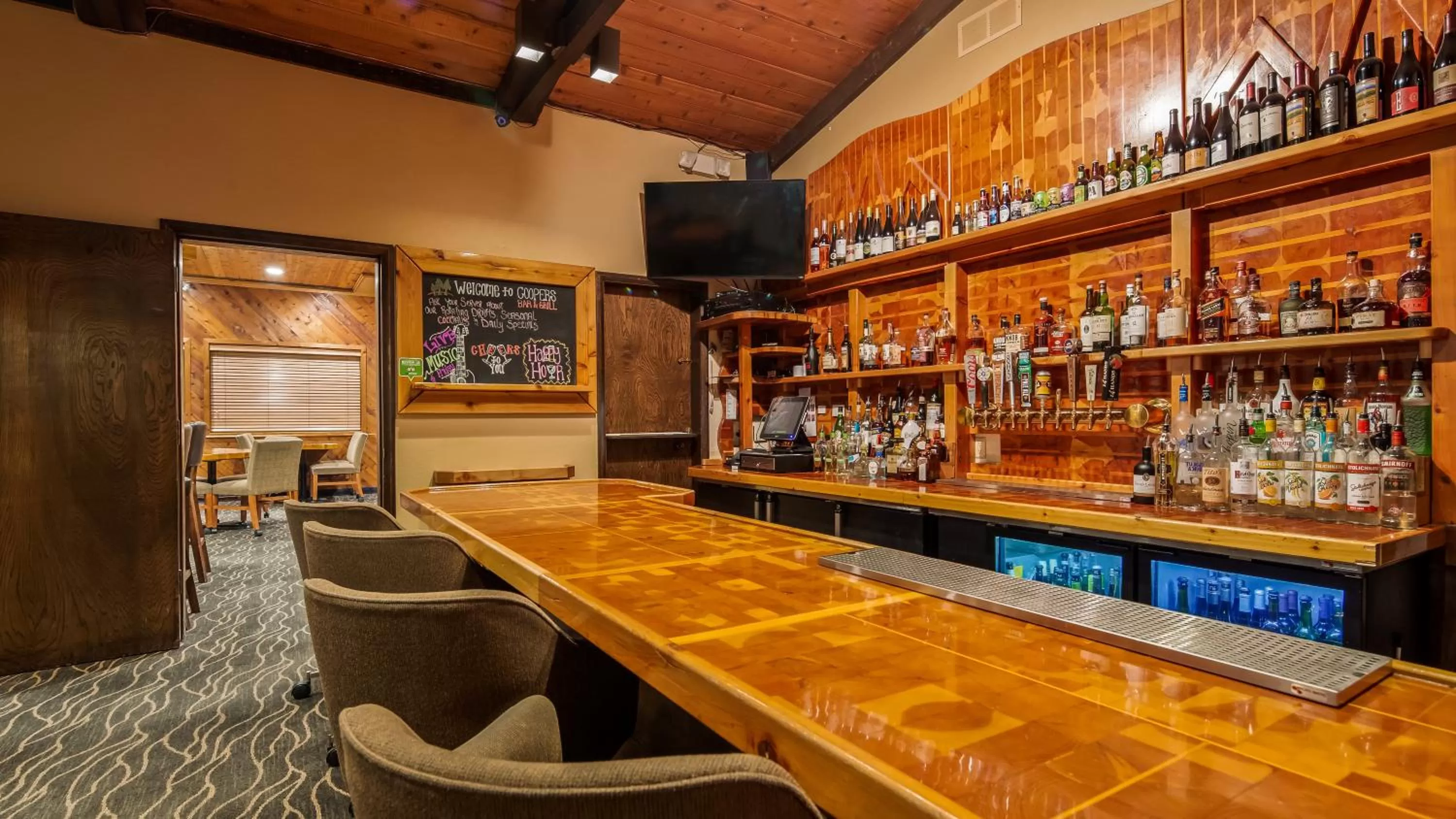 Lounge or bar in Best Western Plus Tree House