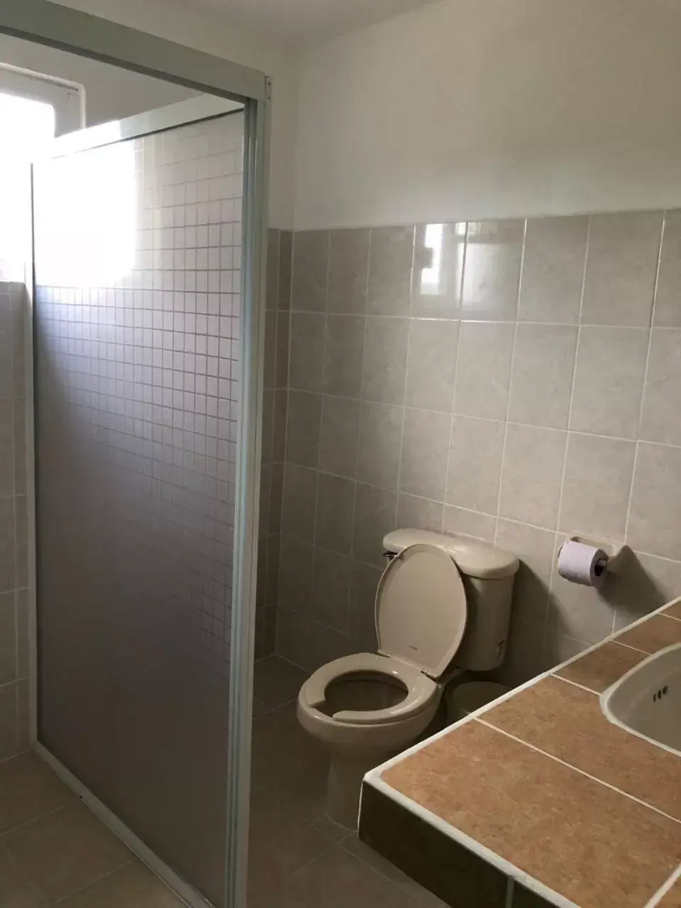 Deluxe Queen Room in Airport Sleepy Inn Deluxe Queen Room in Airport Sleepy Inn