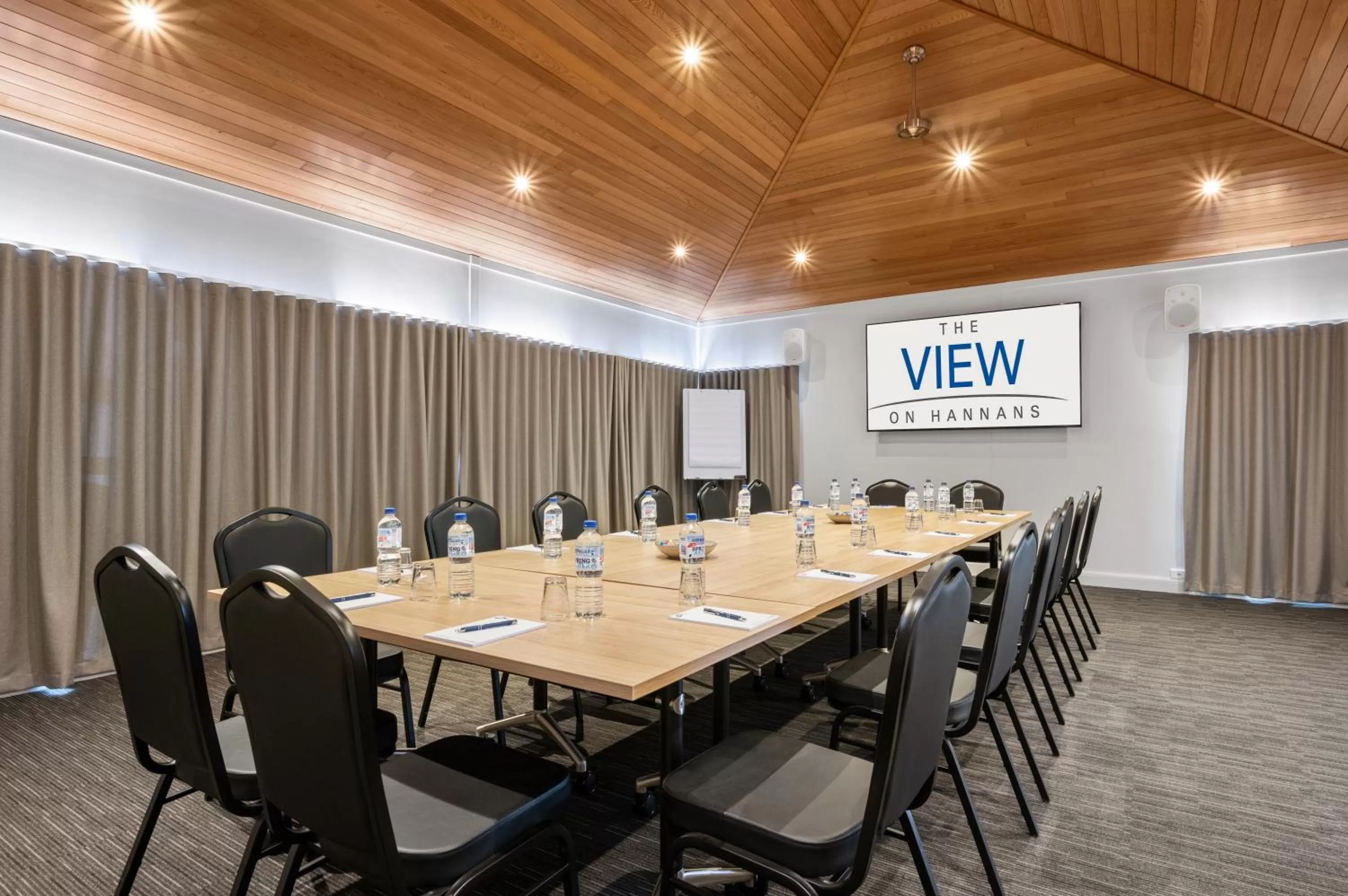 Meeting/conference room in The View On Hannans Kalgoorlie