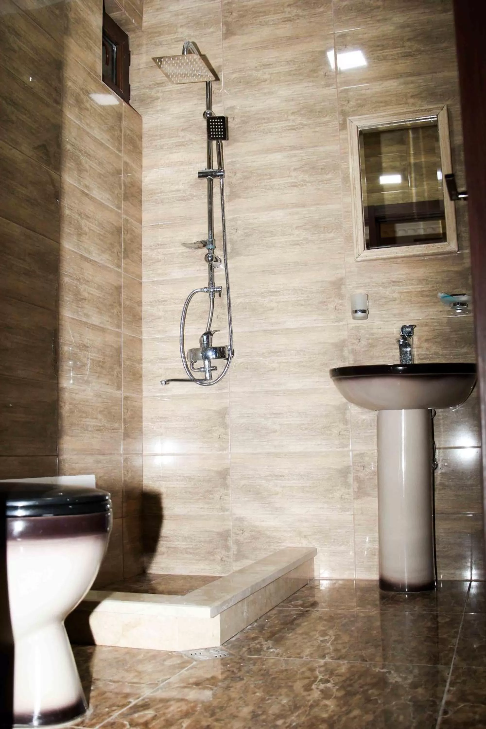 Bathroom in Hotel New Telavi