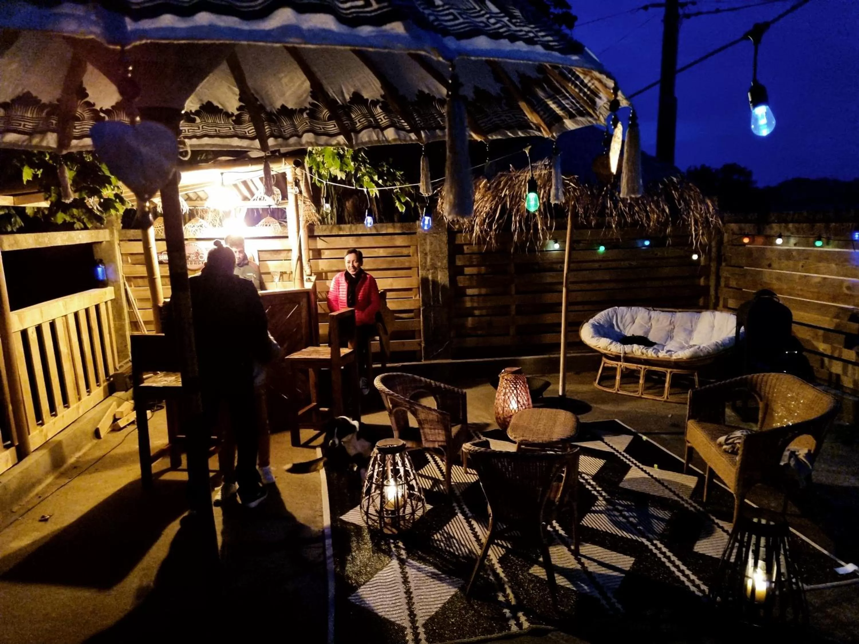 Property building, Restaurant/Places to Eat in La Maison de la Côte des Légendes