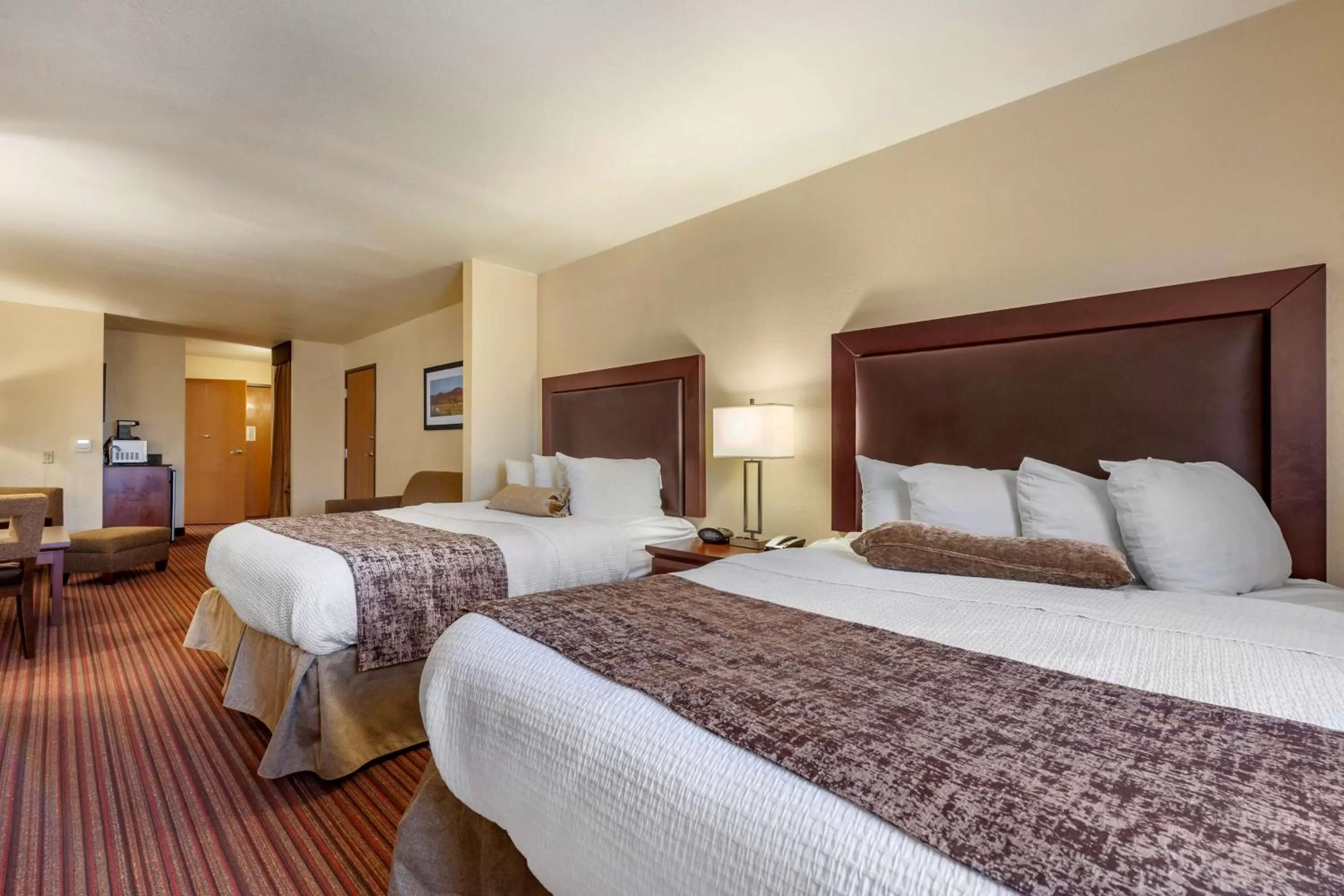 Bedroom, Bed in Best Western PLUS Sparta Trail Lodge