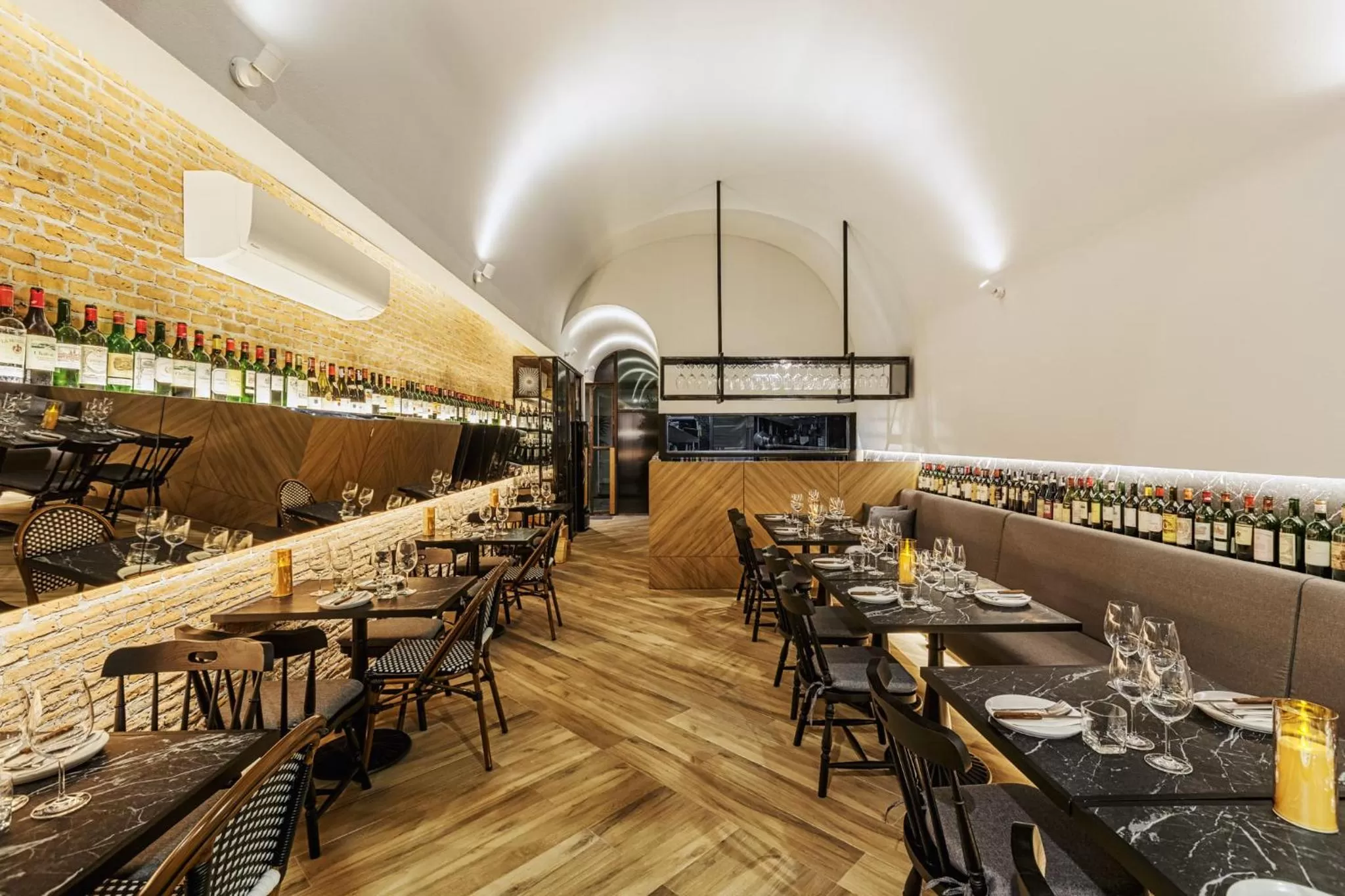 Restaurant/places to eat in KIRI HOTEL Chiang Mai