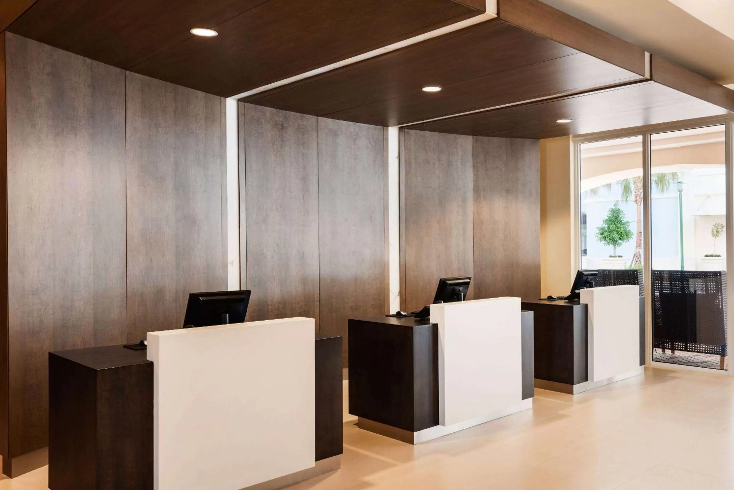 Lobby or reception in Wyndham Grand Jupiter at Harbourside Place