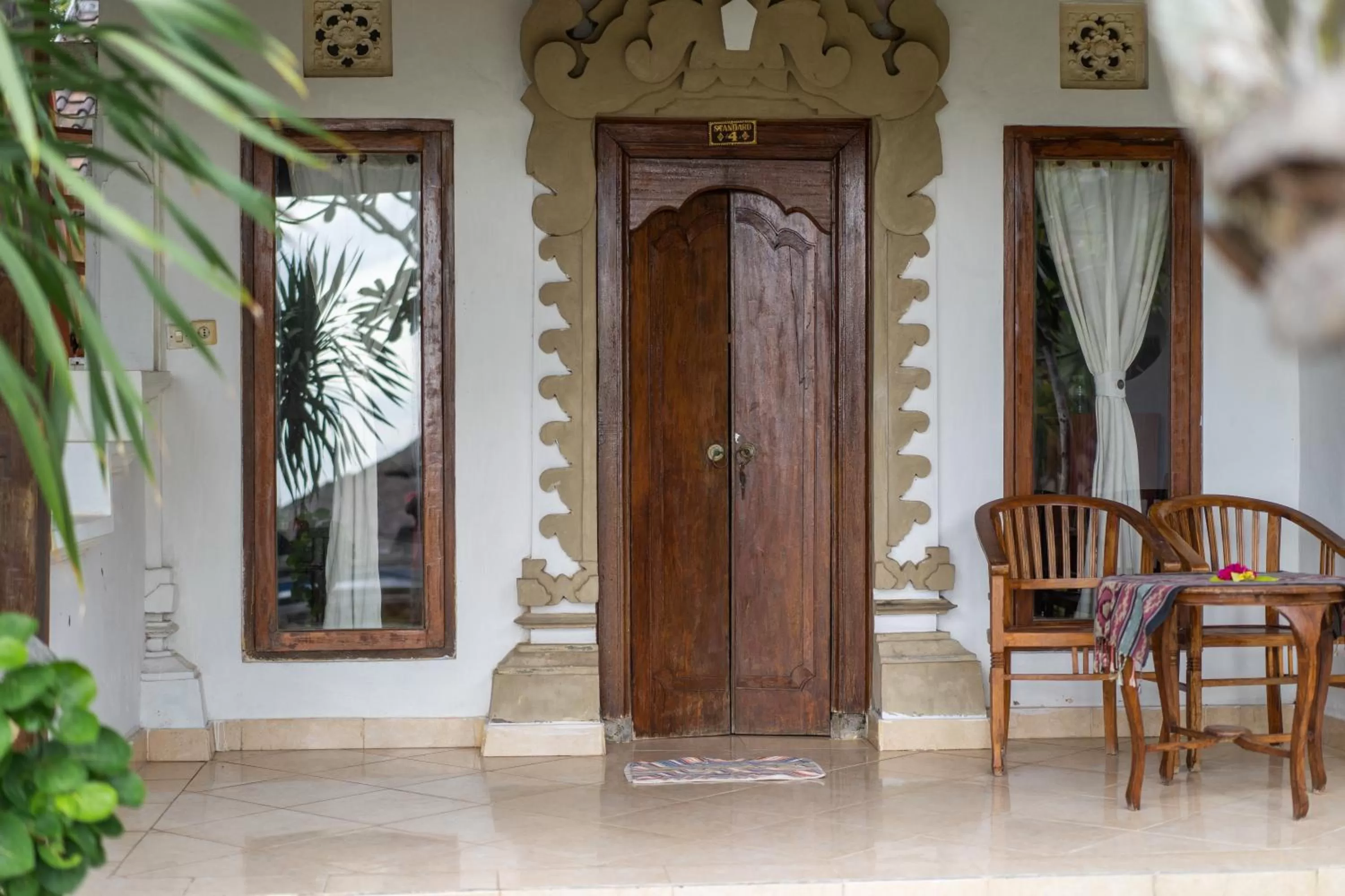 Facade/entrance in Mushroom Beach Bungalows
