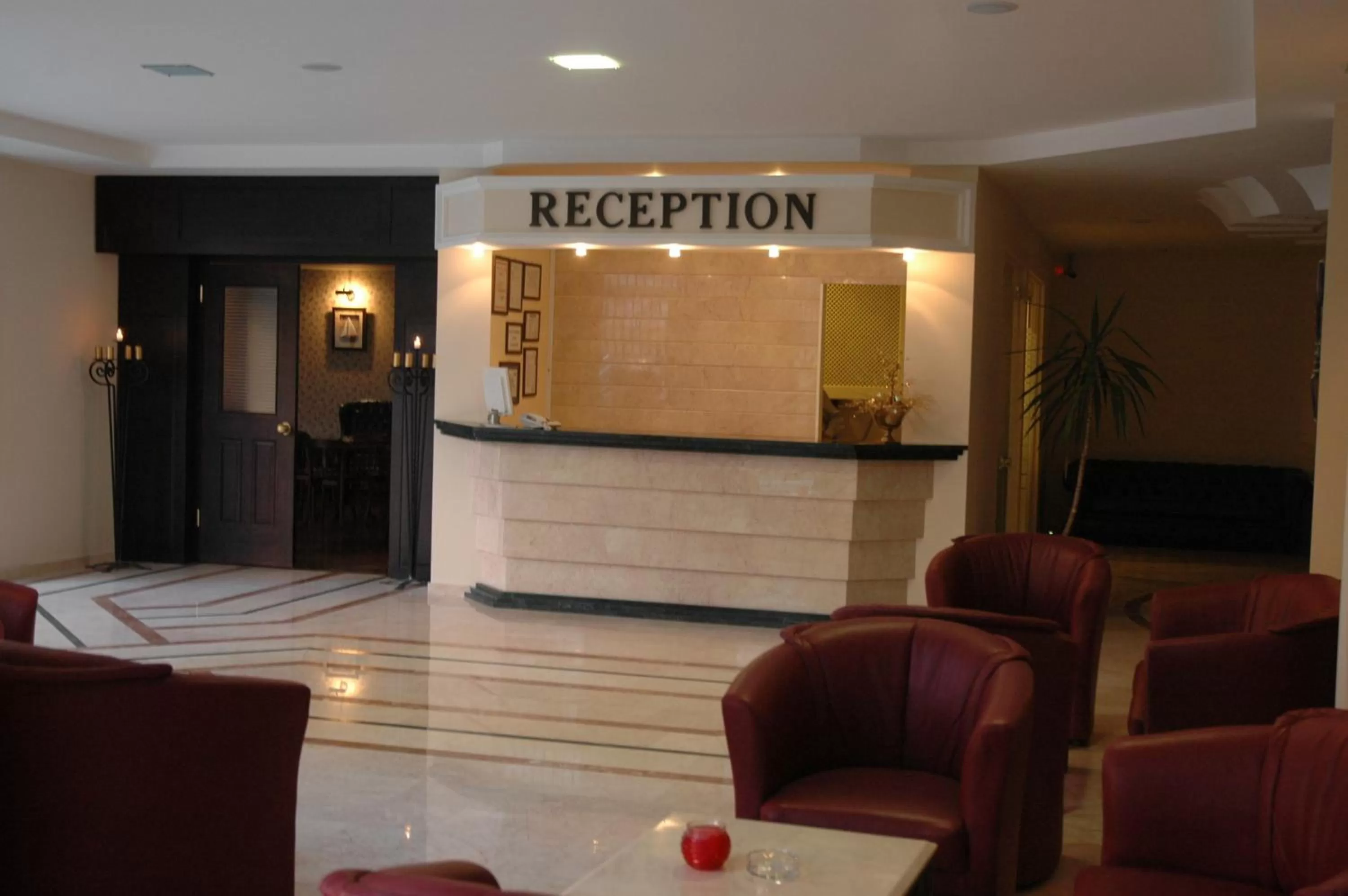 Lobby or reception in Hotel By Karaaslan Inn