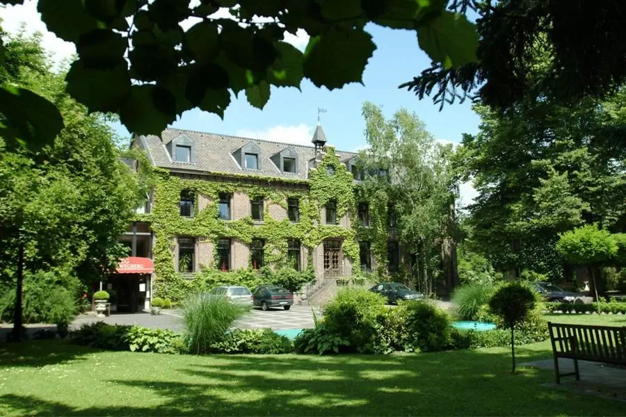 Property building in Burg Wegberg Hotel & Eventlocation