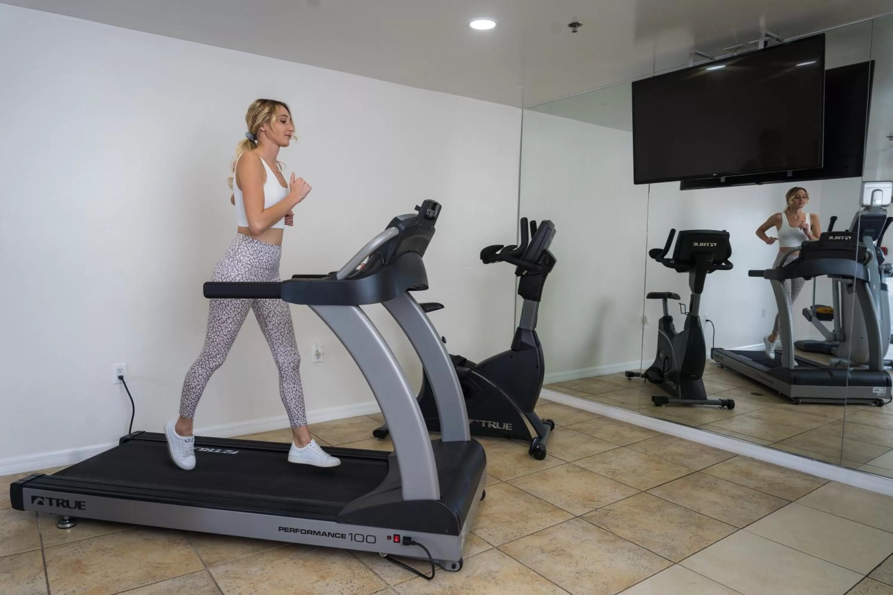 Fitness centre/facilities in Holiday Inn Resort Grand Cayman by IHG