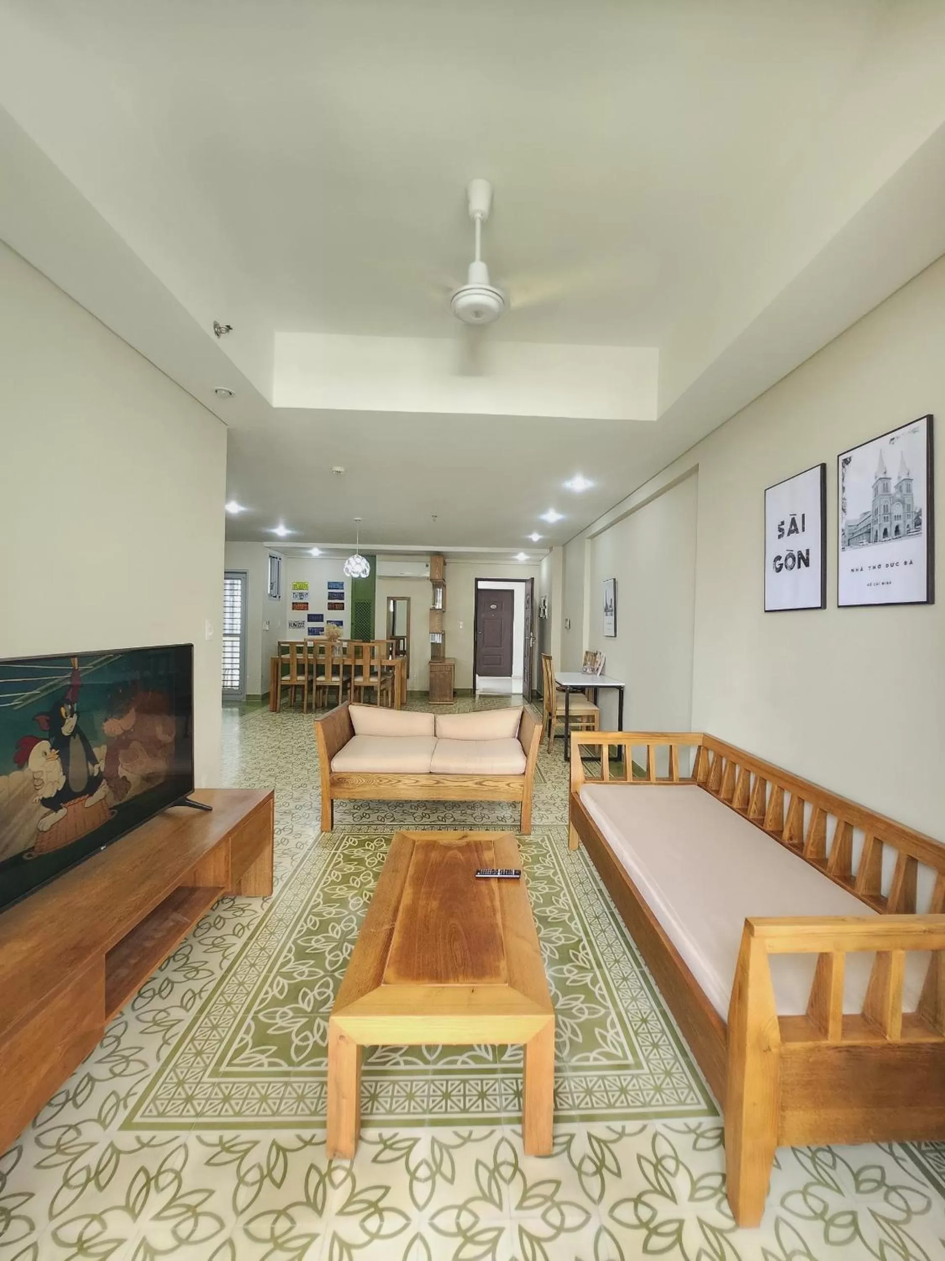 Living room in Scenic Valley Suite