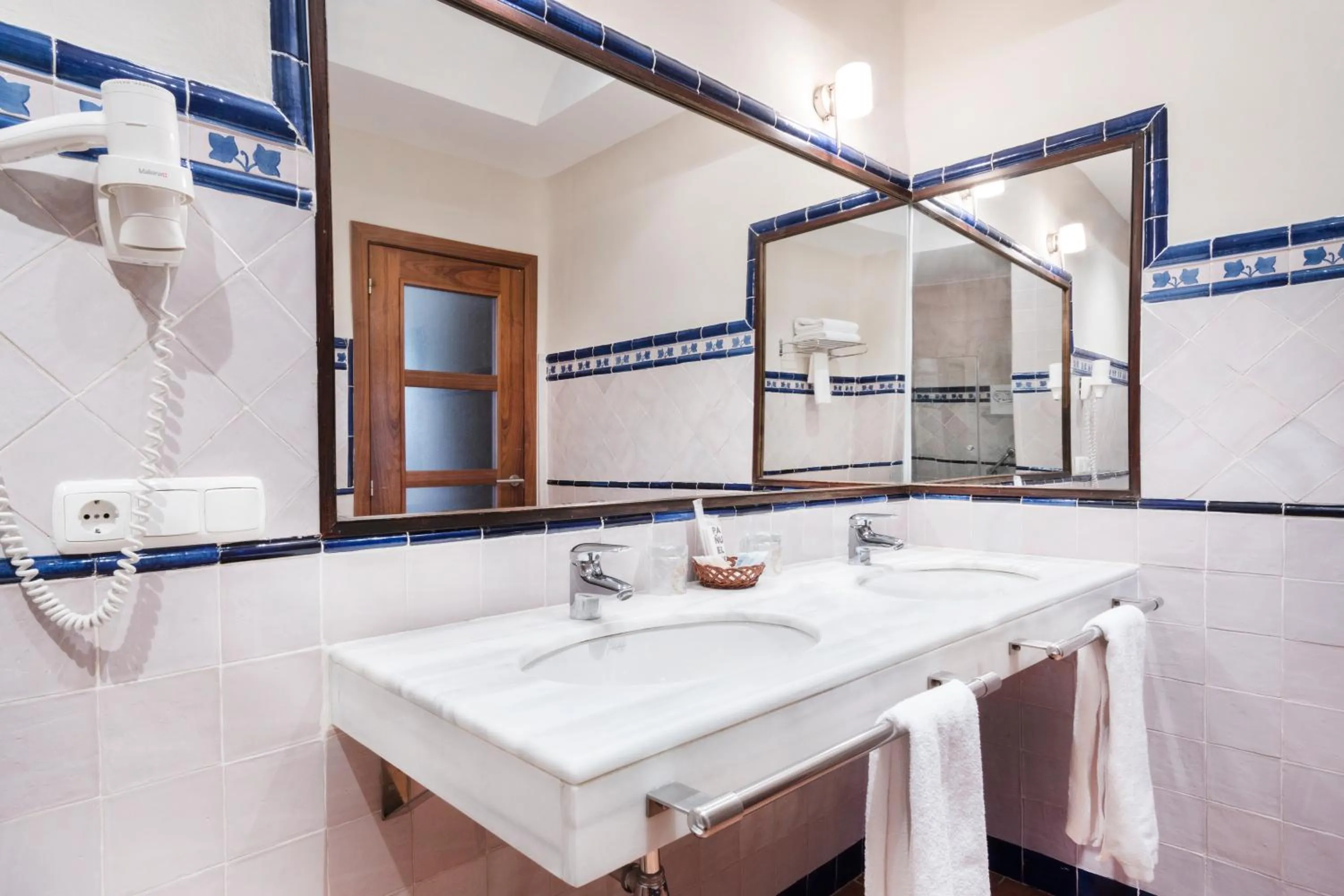 Bathroom in Casa Palacio Pilar del Toro