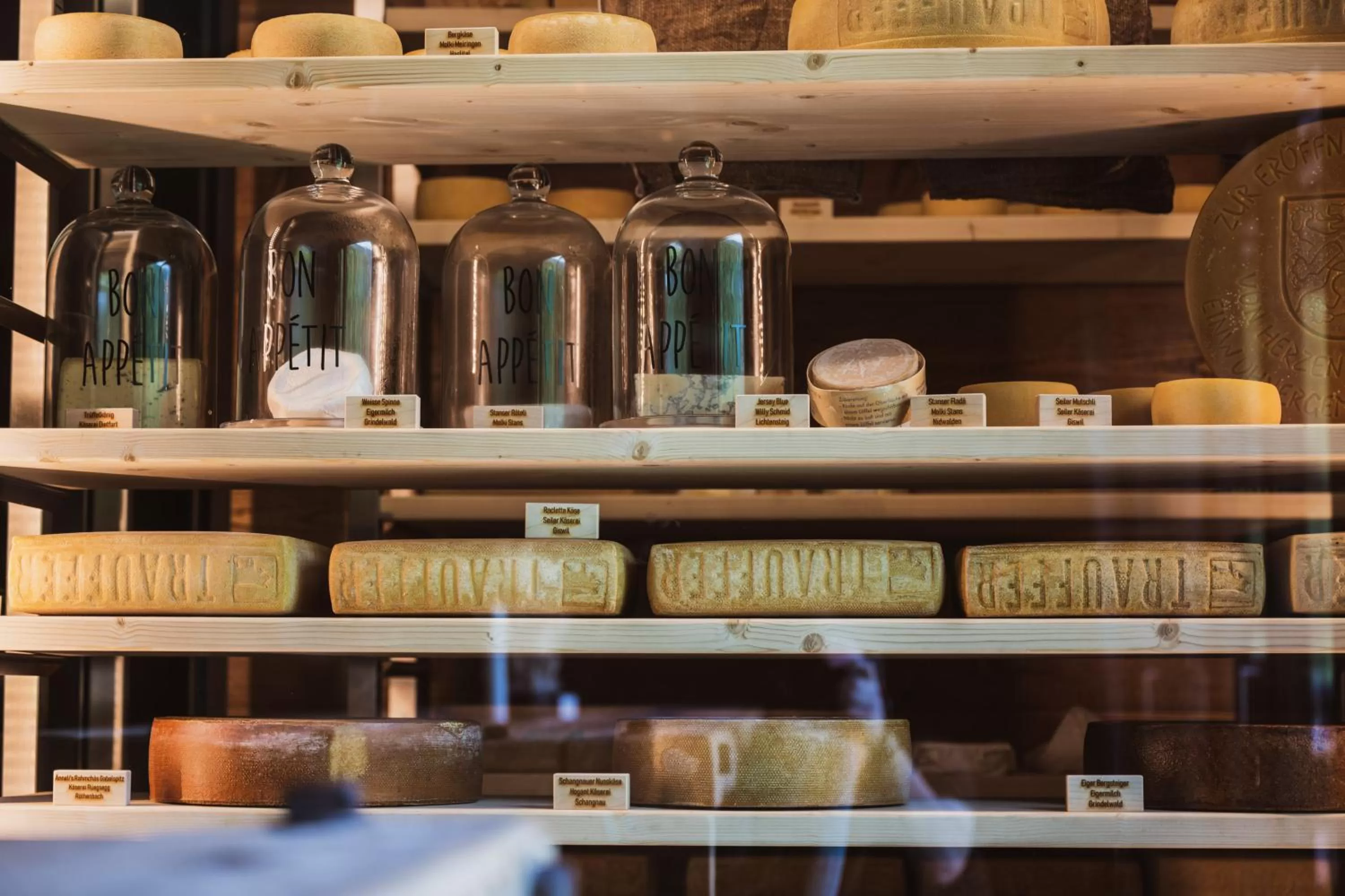 Restaurant/places to eat in Bretterhotel