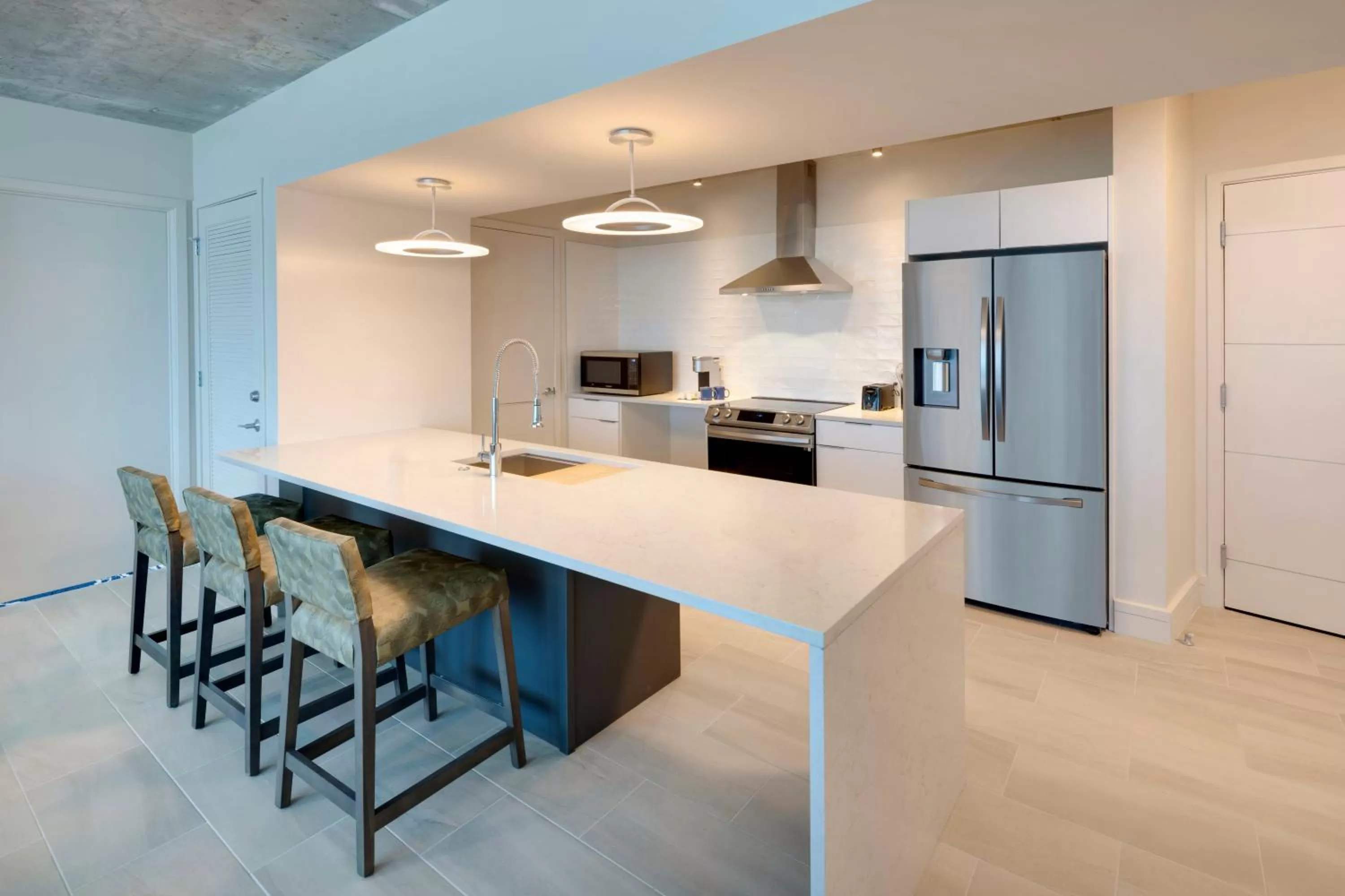 Kitchen or kitchenette in Max Beach Resort