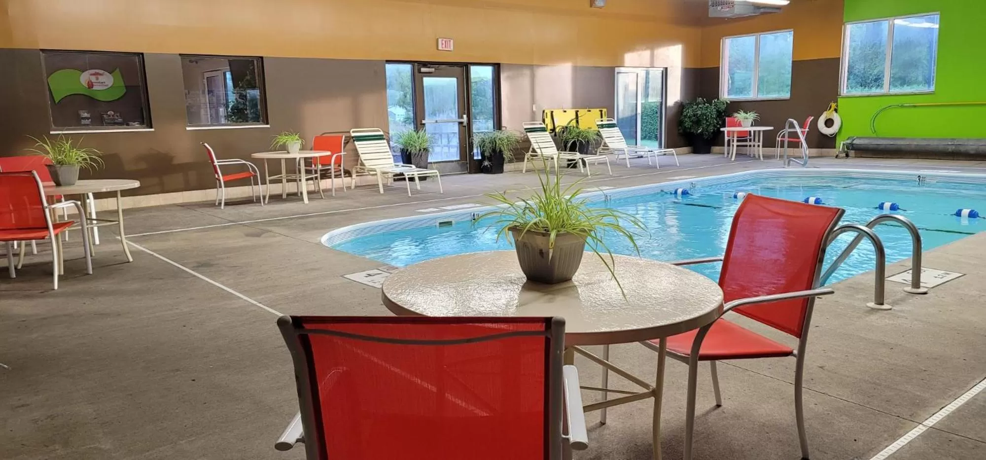 Super 8 by Wyndham Plattsburgh