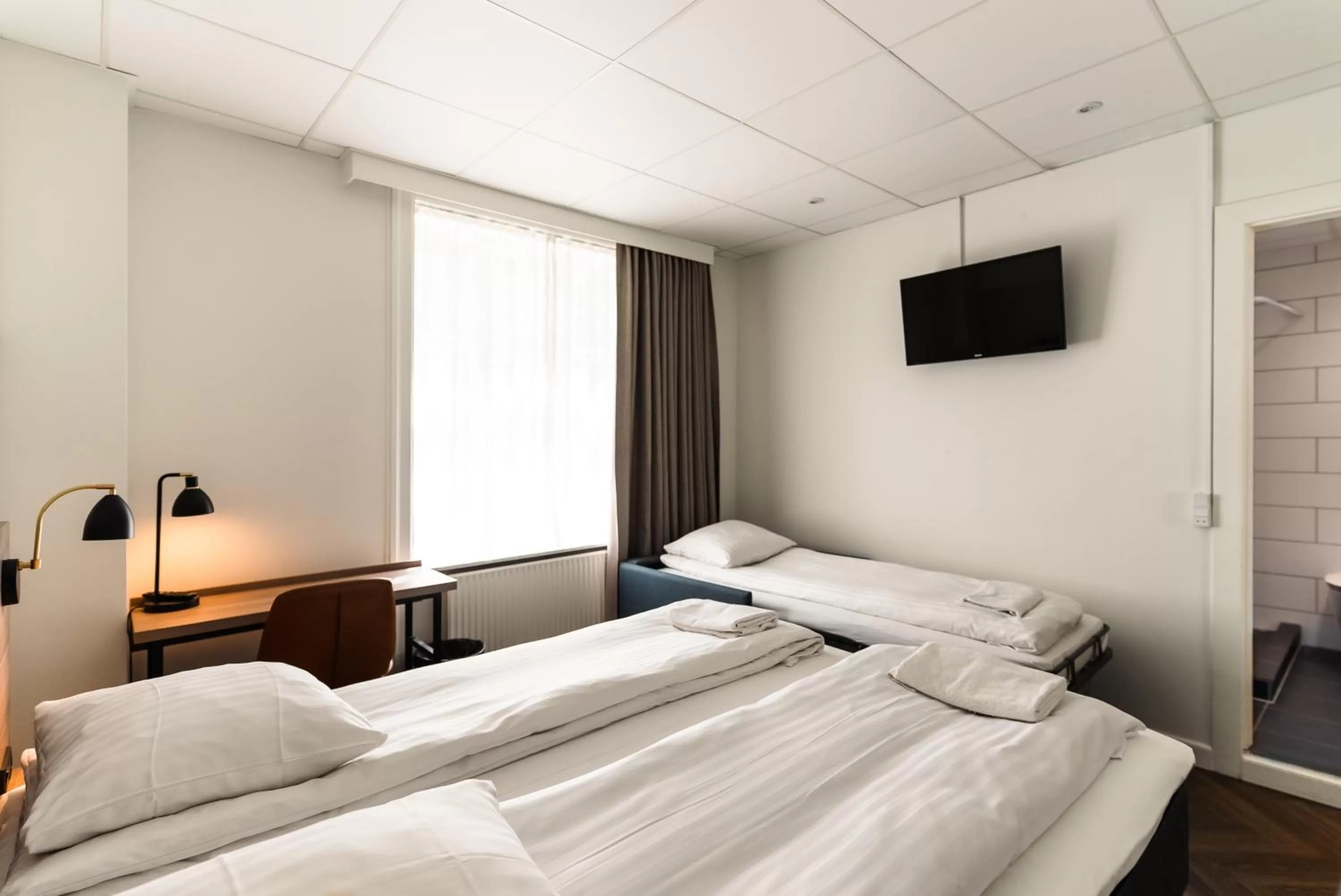 Photo of the whole room, Bed in Go Hotel Saga