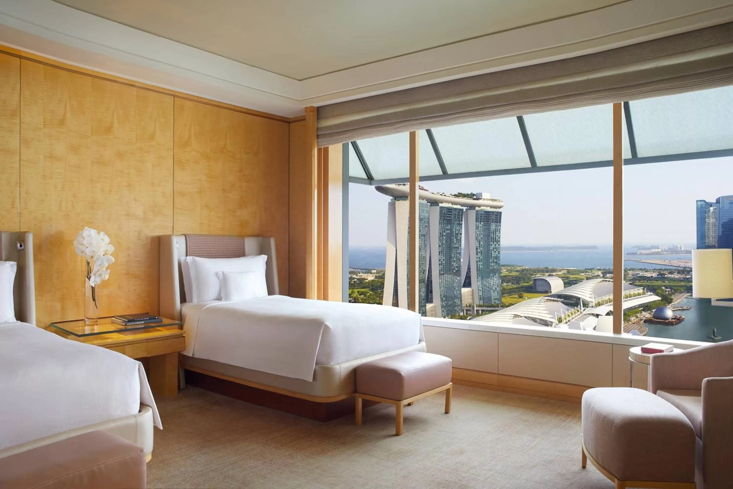 Bedroom, Bed in The Ritz-Carlton, Millenia Singapore