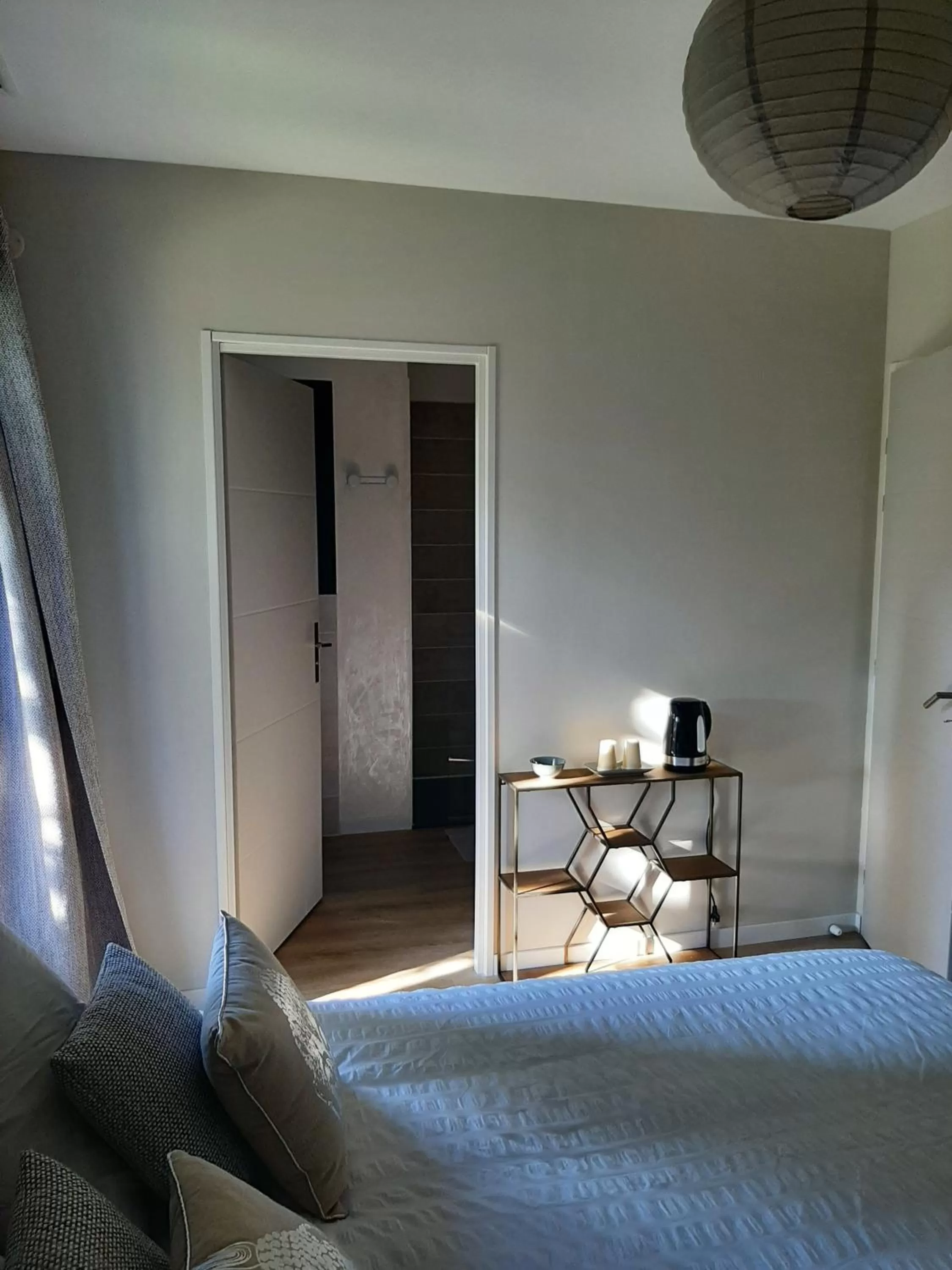 Photo of the whole room, Bed in La Villa Claudia Jardin et Spa