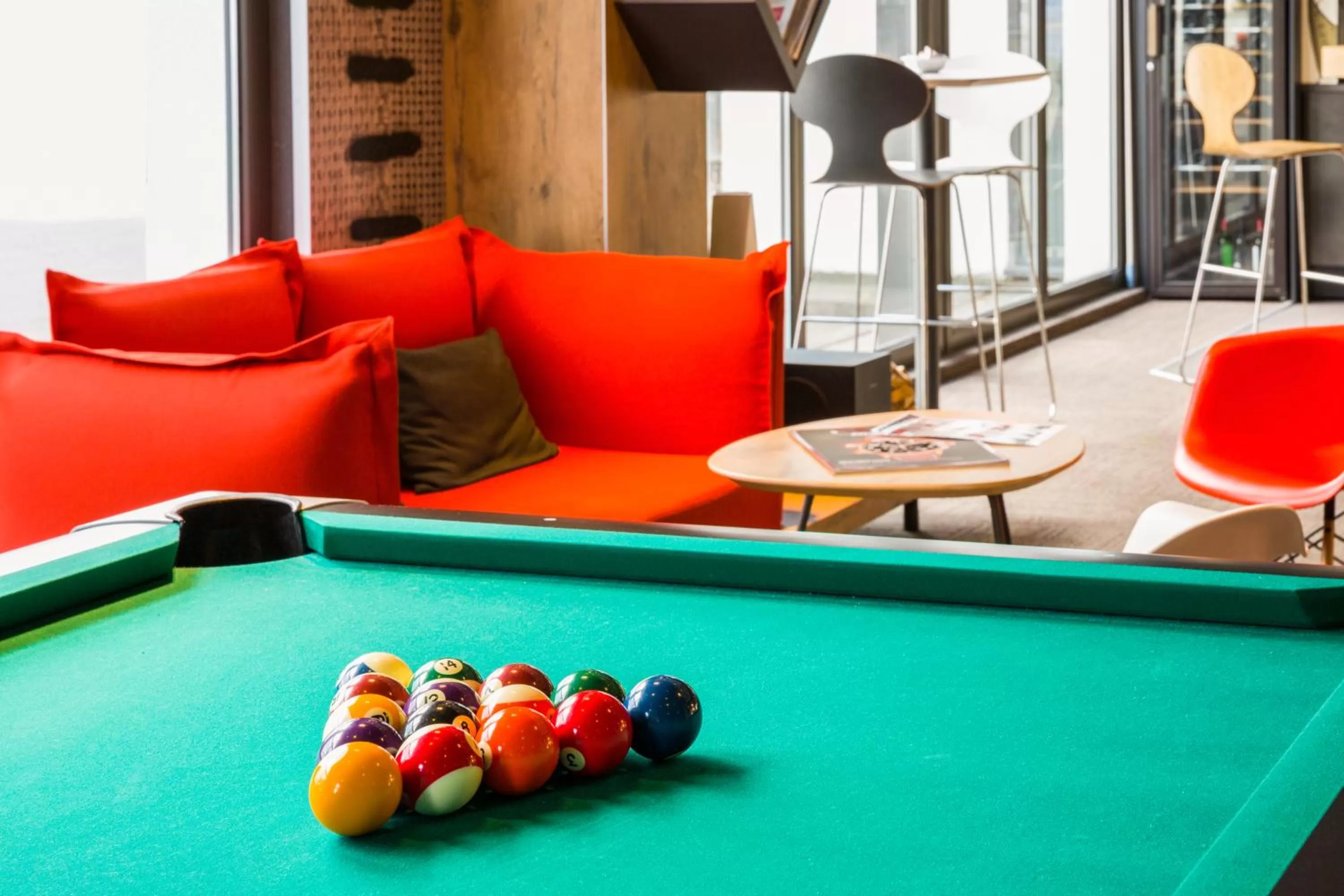 Billiard in ibis Lausanne Crissier