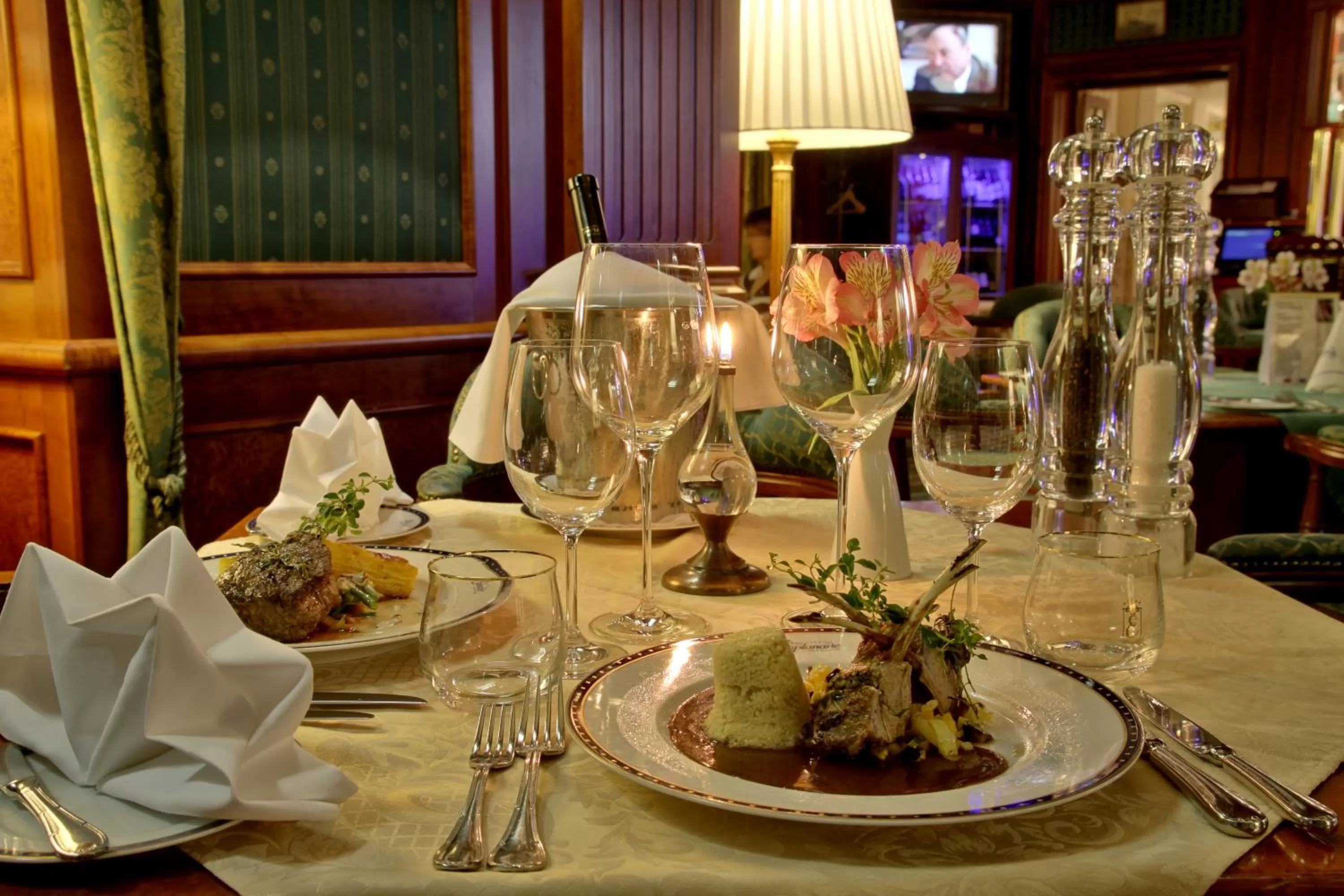 Restaurant/places to eat in Esplanade Spa and Golf Resort