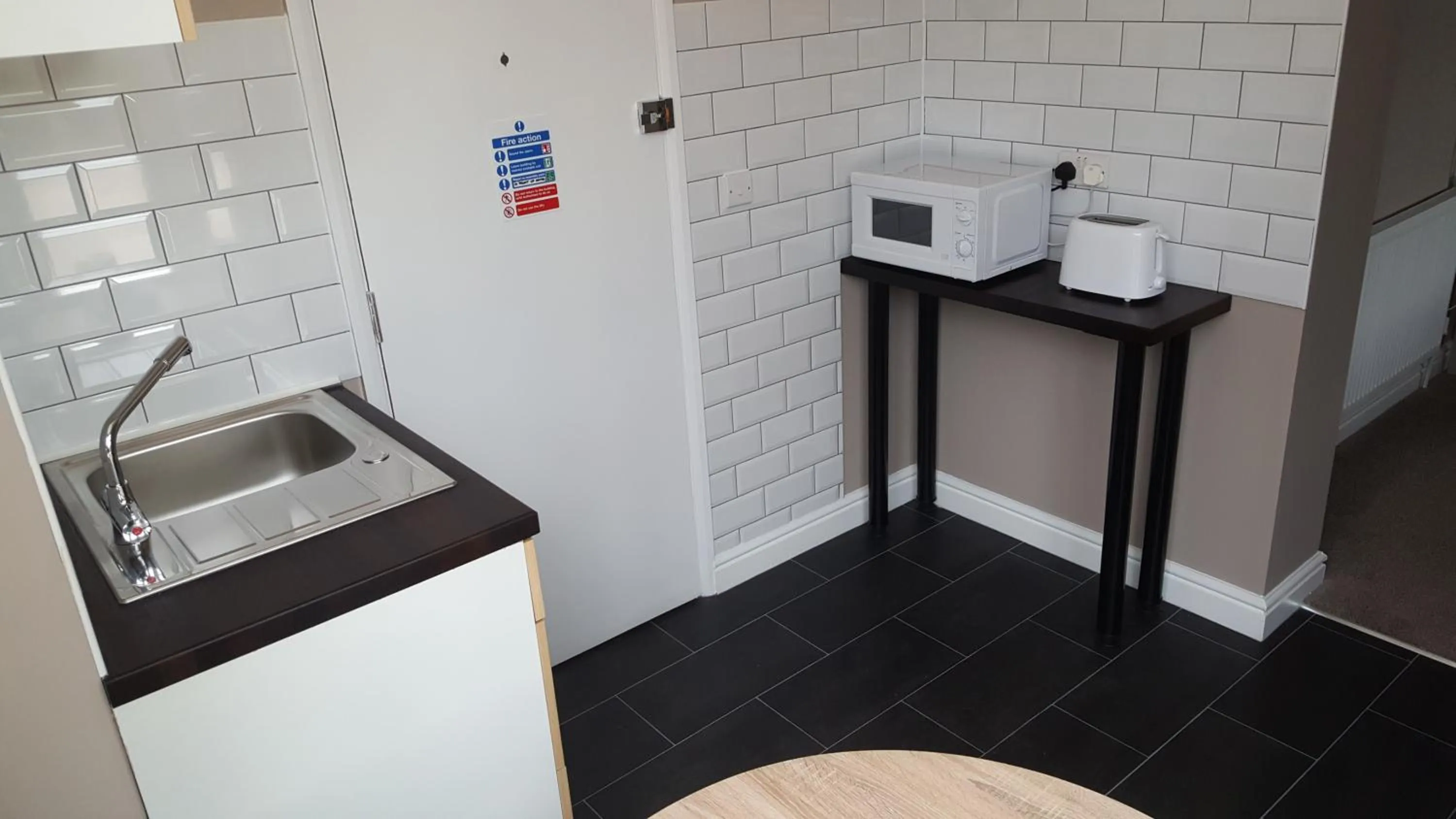Kitchen or kitchenette in Rye Court Hotel