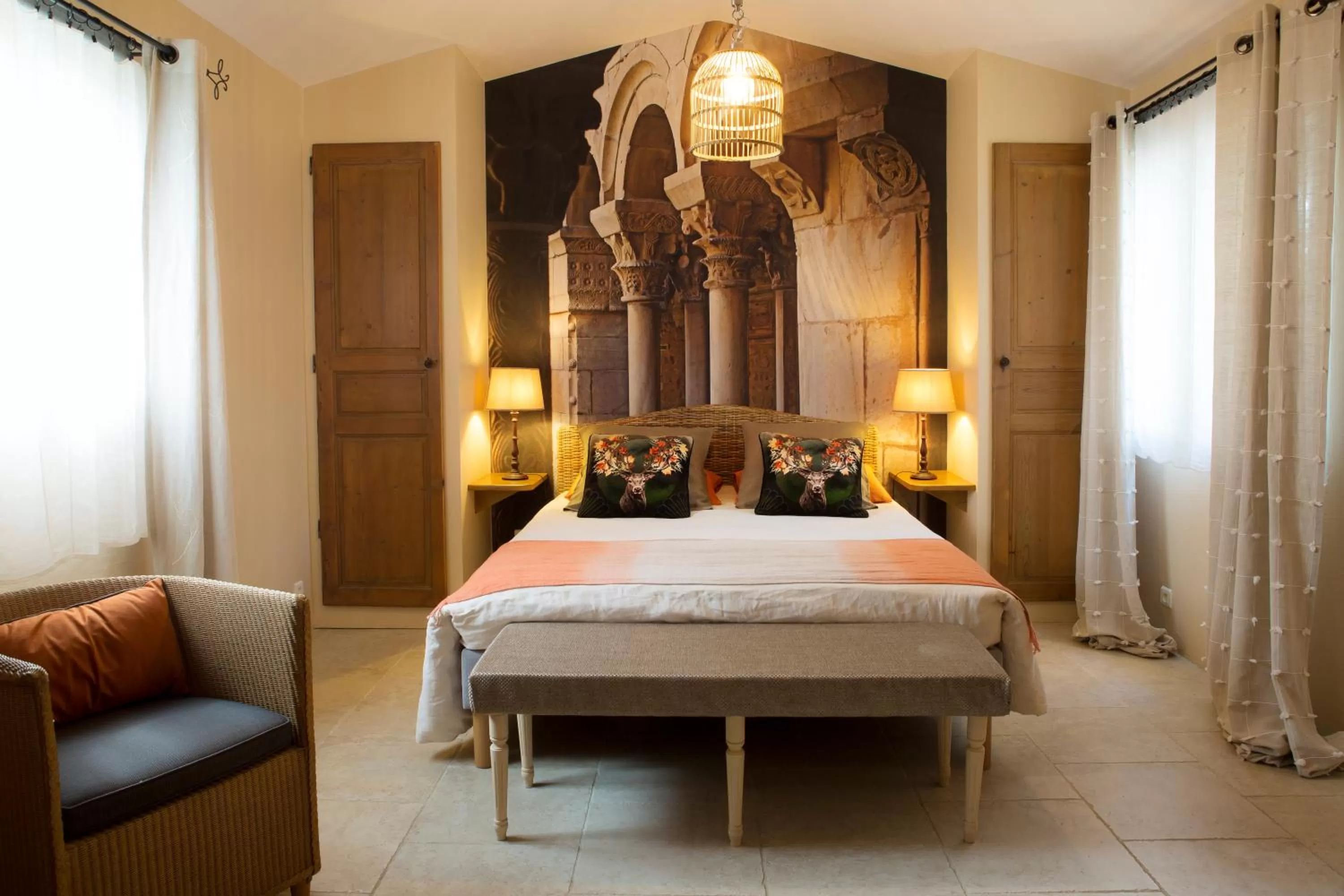 Bed in Sous les Platanes B&B