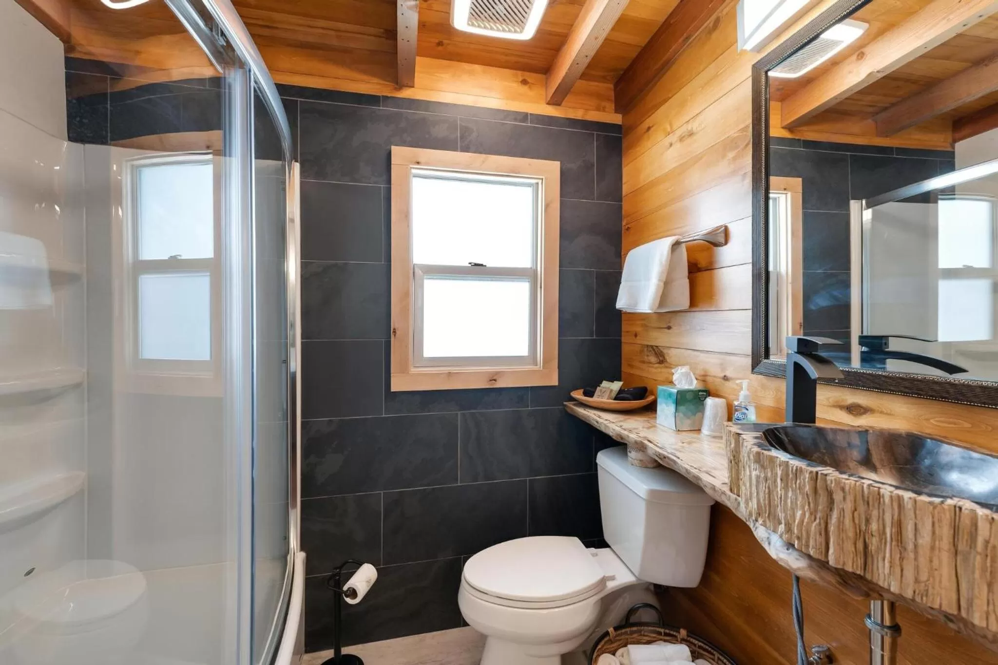 Shower in Stone Lizard Lodge