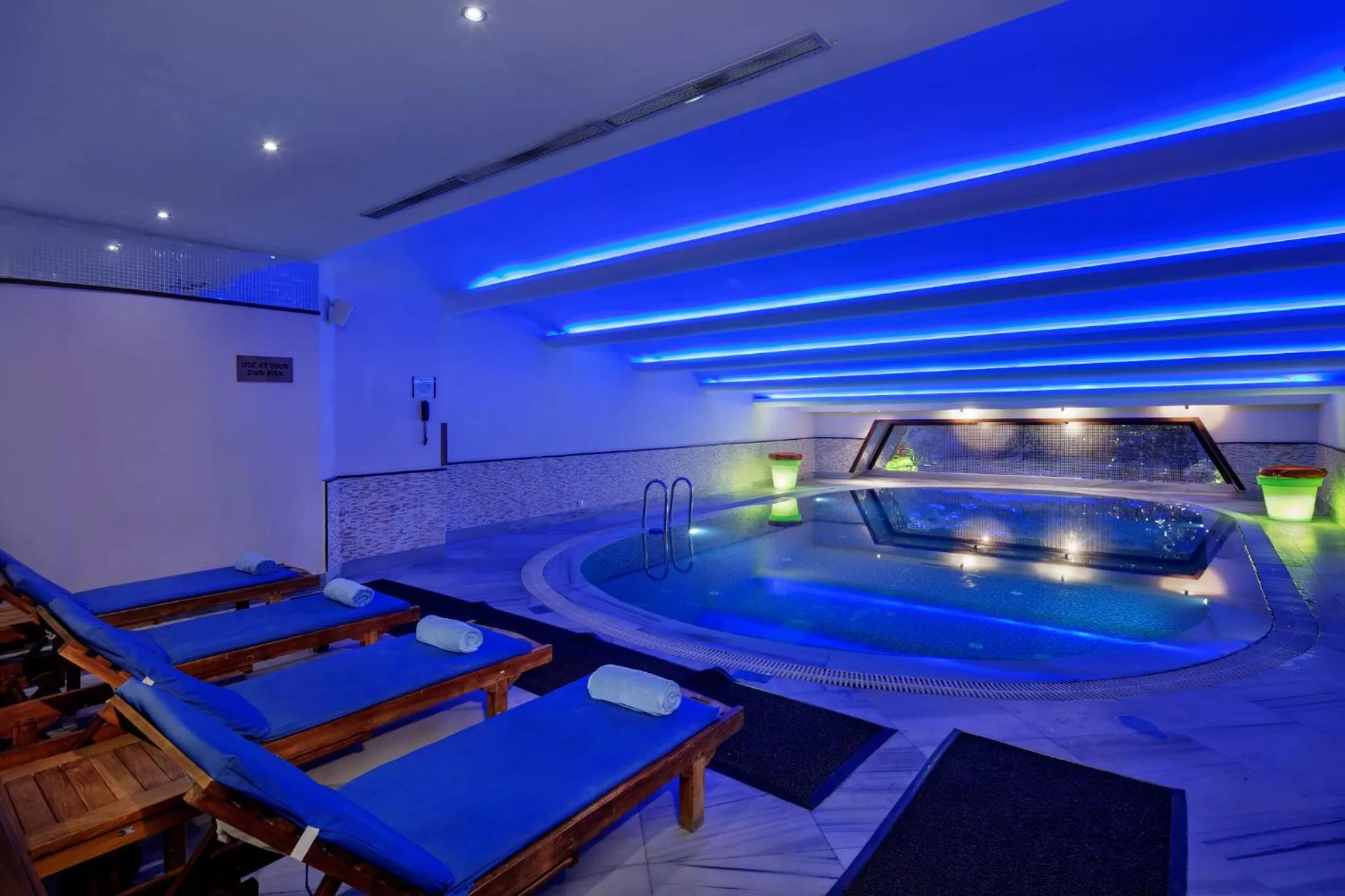 Swimming pool in Crowne Plaza Istanbul - Old City by IHG