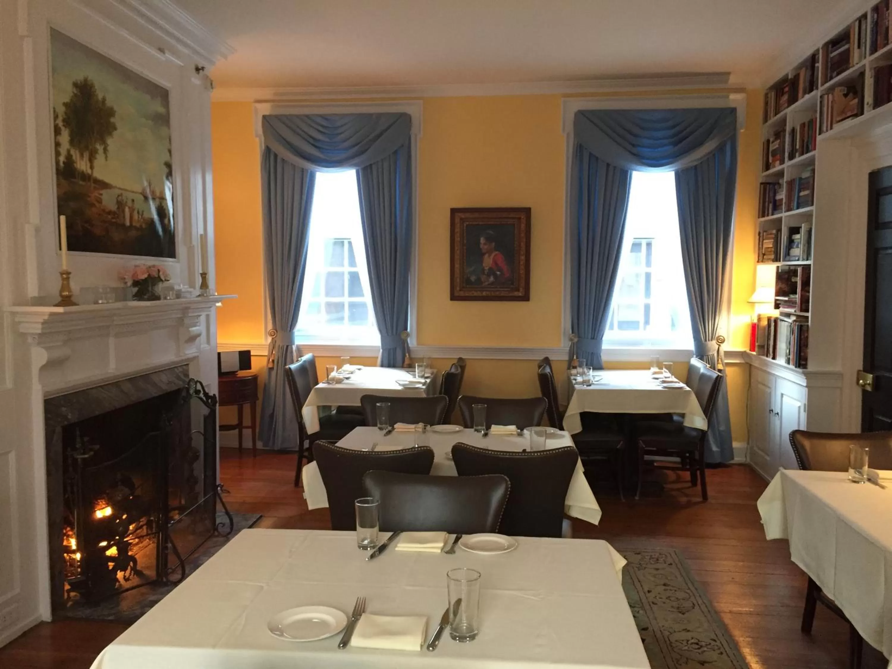 Coffee/tea facilities in Morris House Hotel