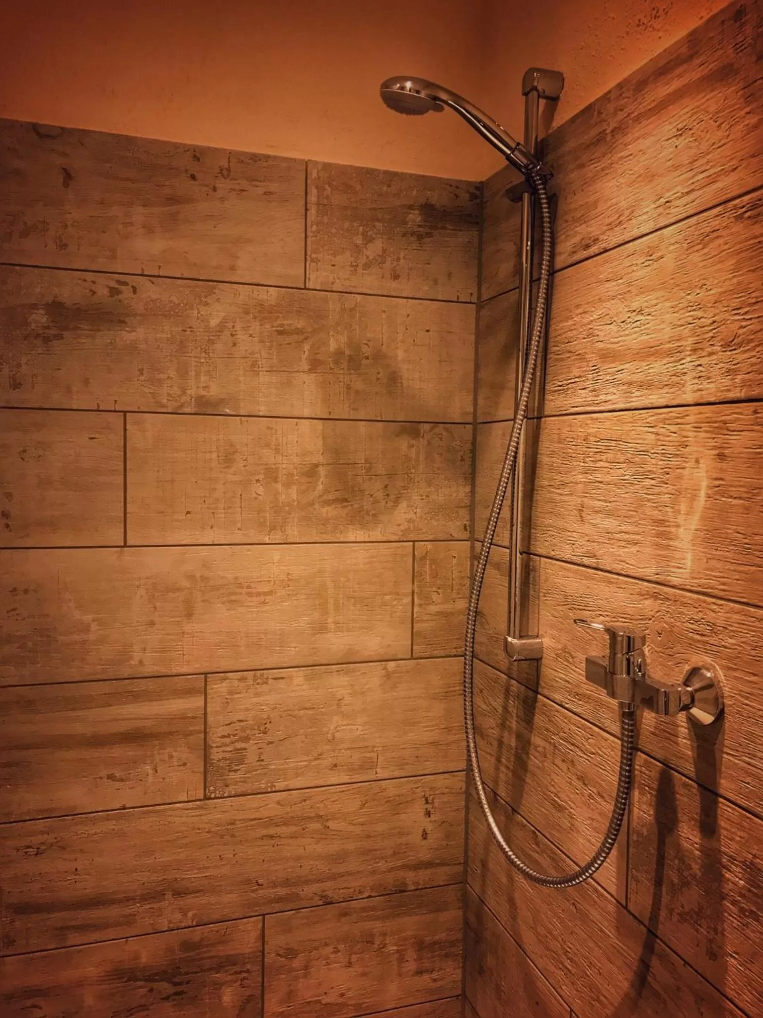 Photo of the whole room in Road Stop Wuppertal