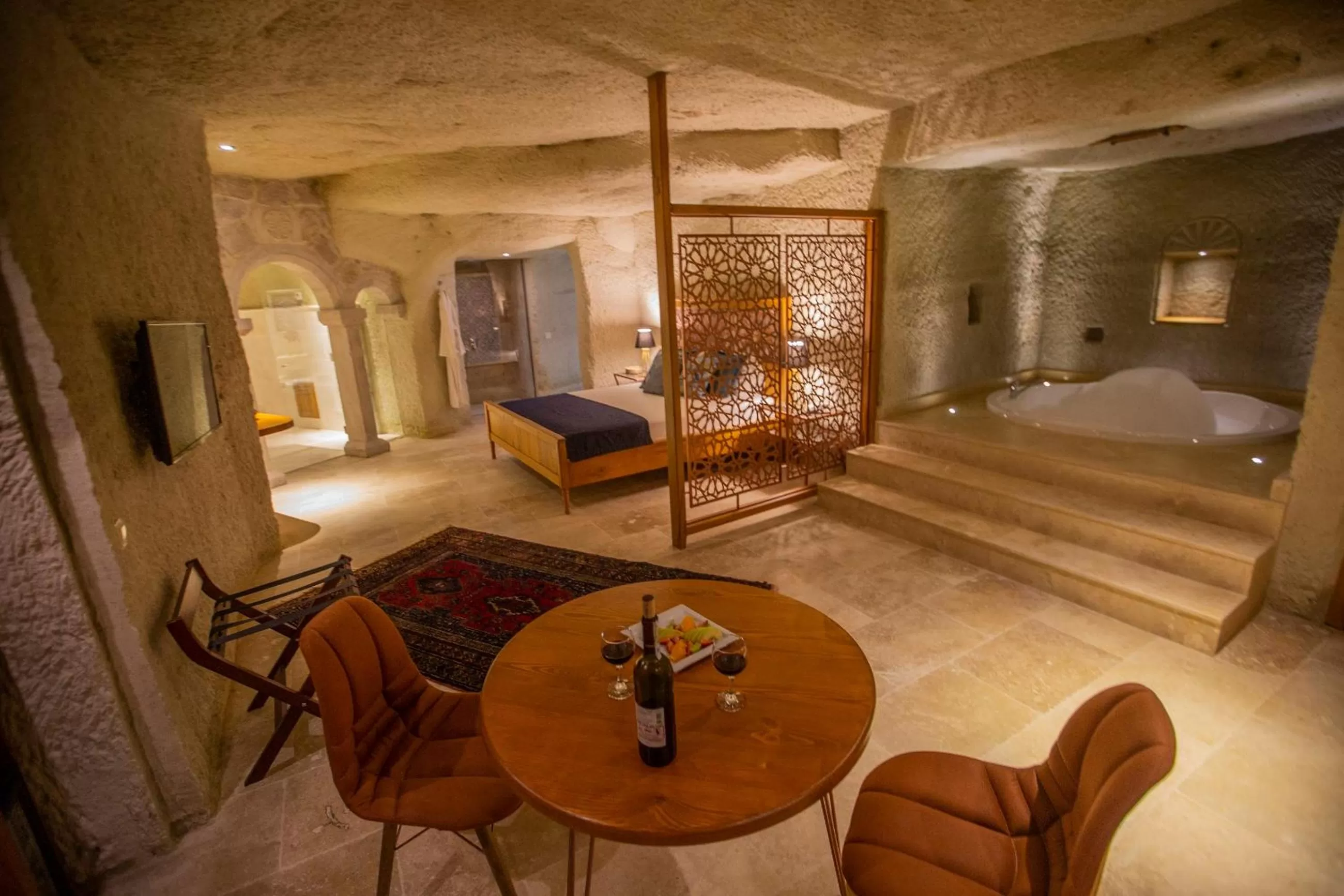 Shower, Bed in Azure Cave Suites - Cappadocia