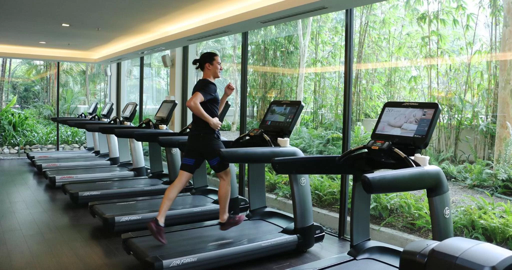 Fitness centre/facilities in Shangri-La Kuala Lumpur