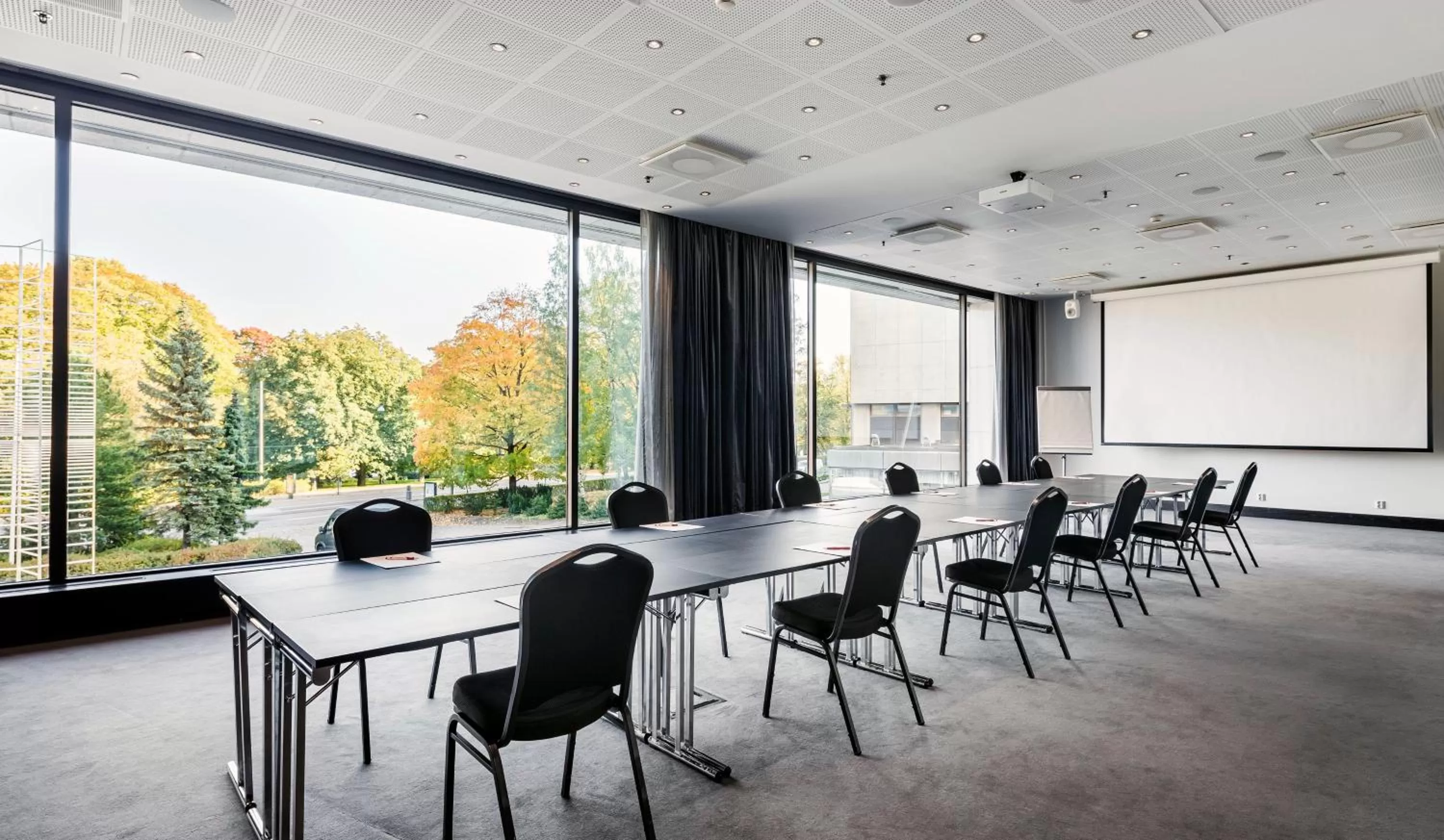 Meeting/conference room in Crowne Plaza Helsinki - Hesperia by IHG