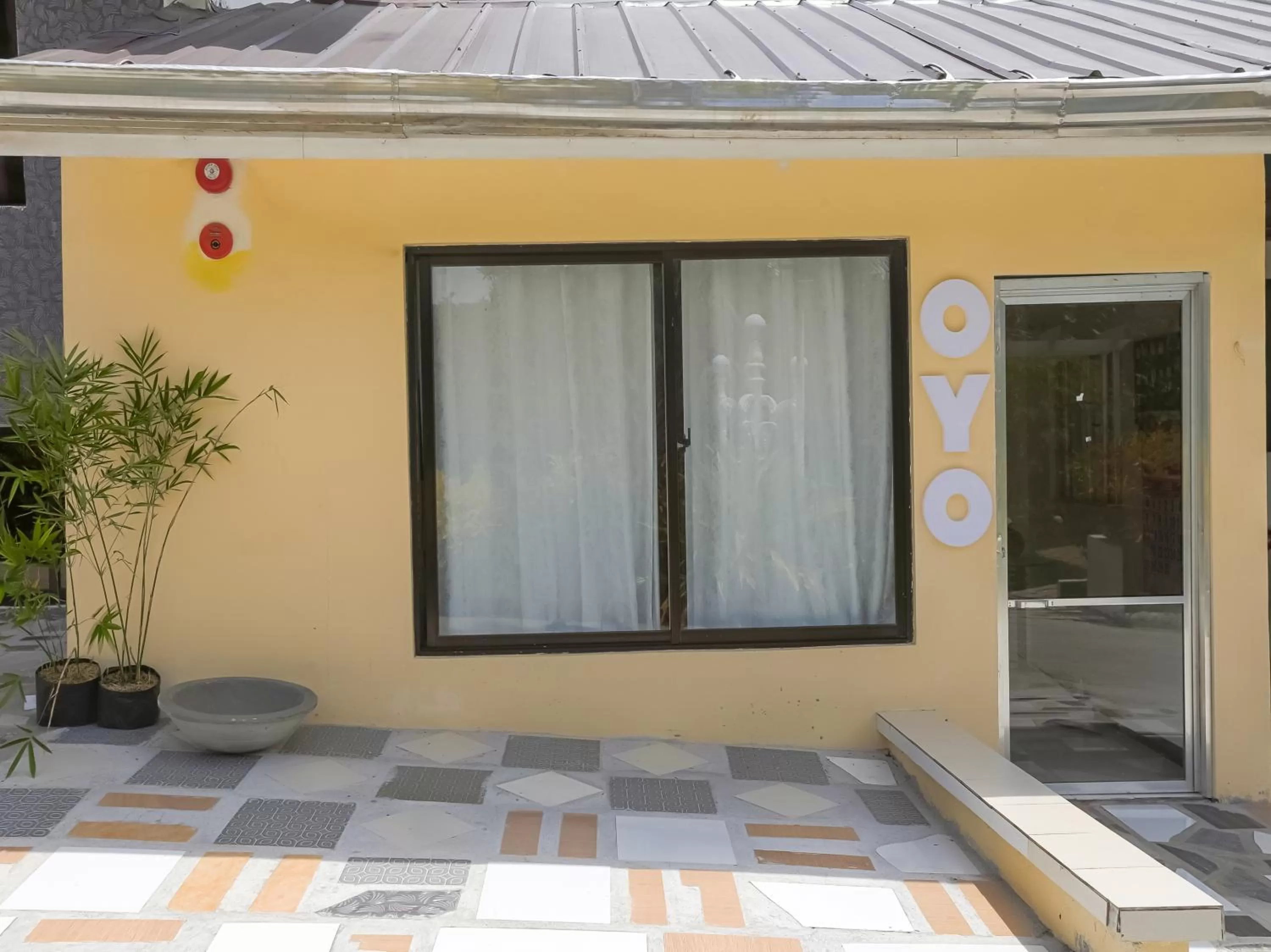 Lobby or reception in OYO 784 Laura's Garden Resort