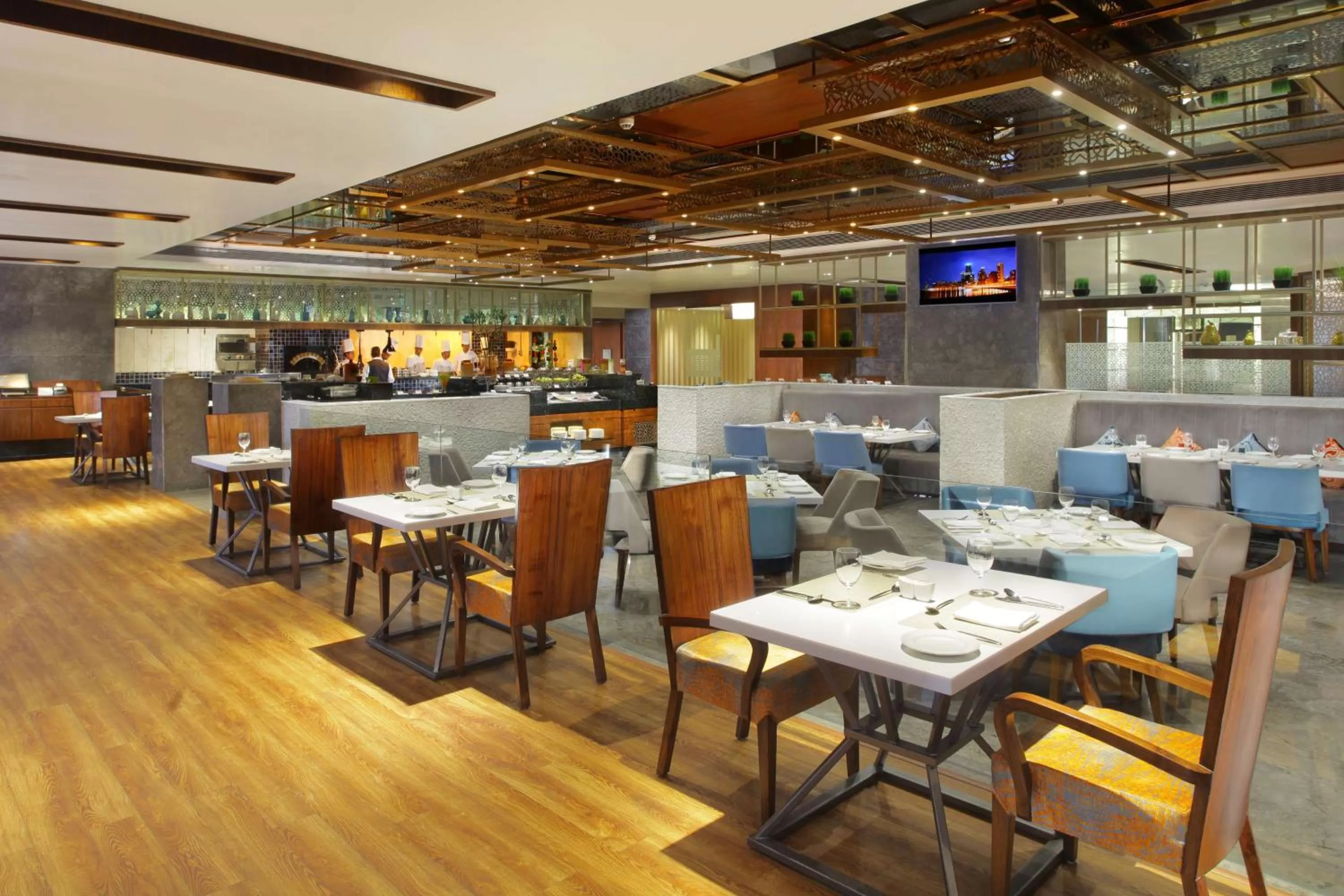 Restaurant/places to eat in Radisson Blu Jammu